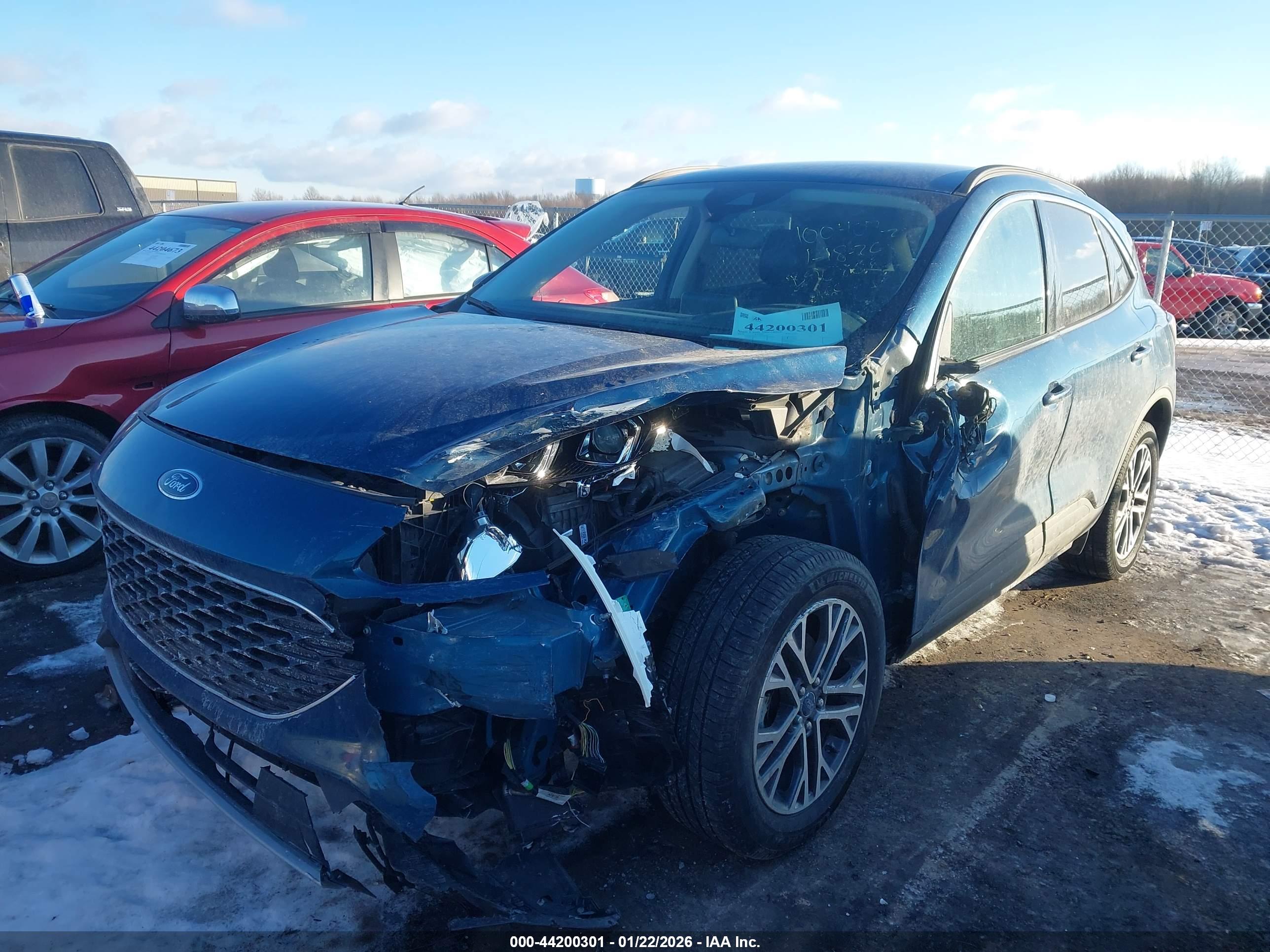 FORD ESCAPE image 2