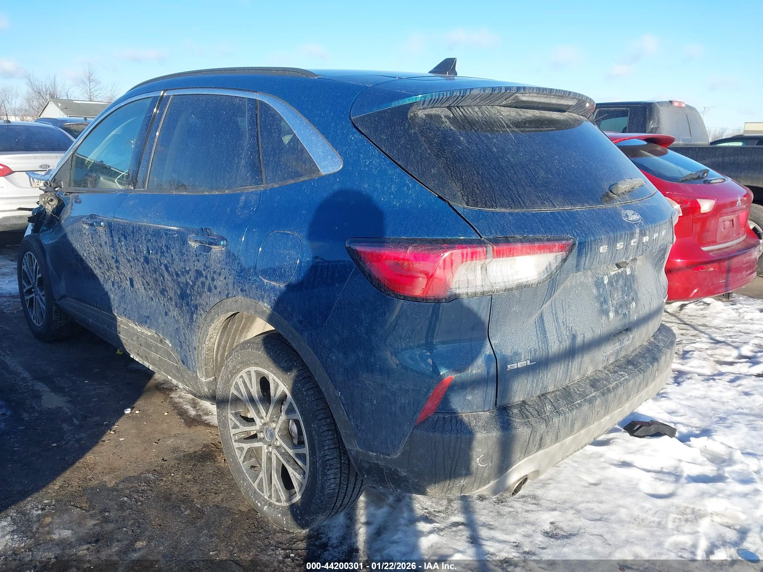 FORD ESCAPE image 3