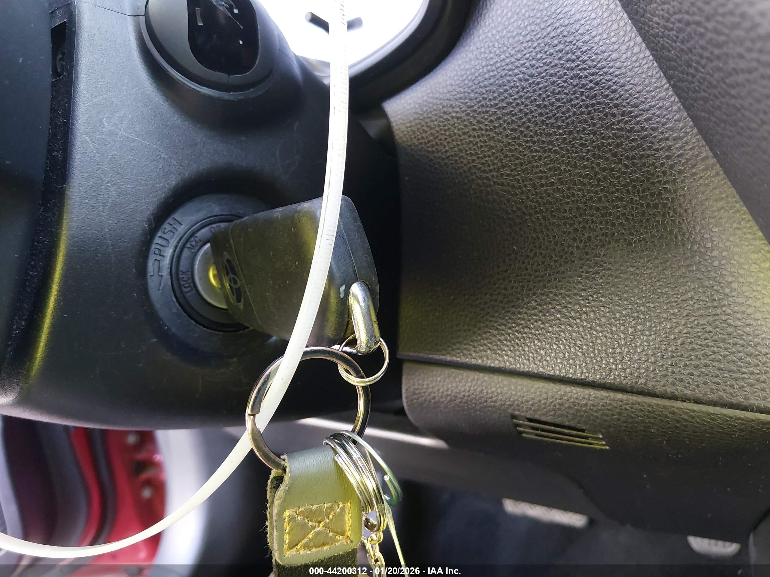 TOYOTA COROLLA image 11