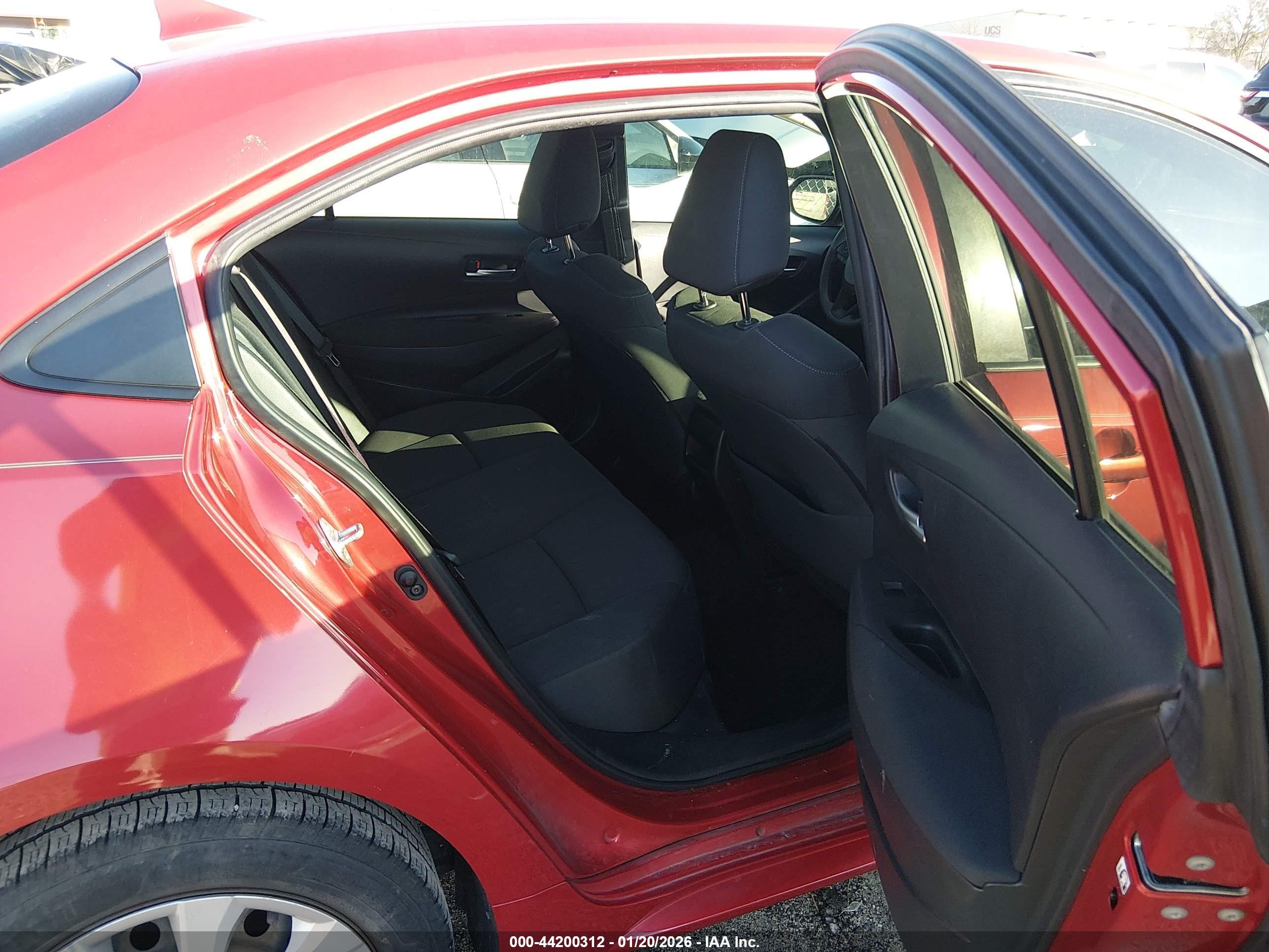 TOYOTA COROLLA image 8