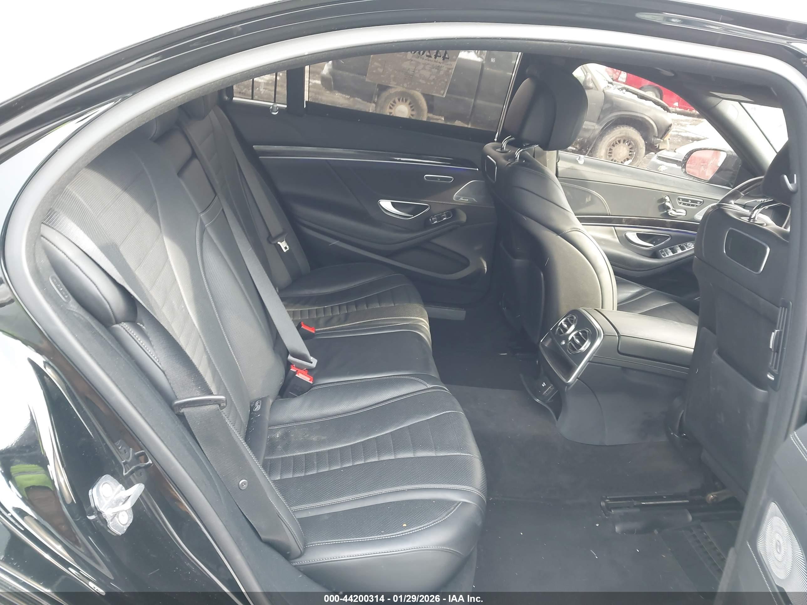 MERCEDES-BENZ S image 8