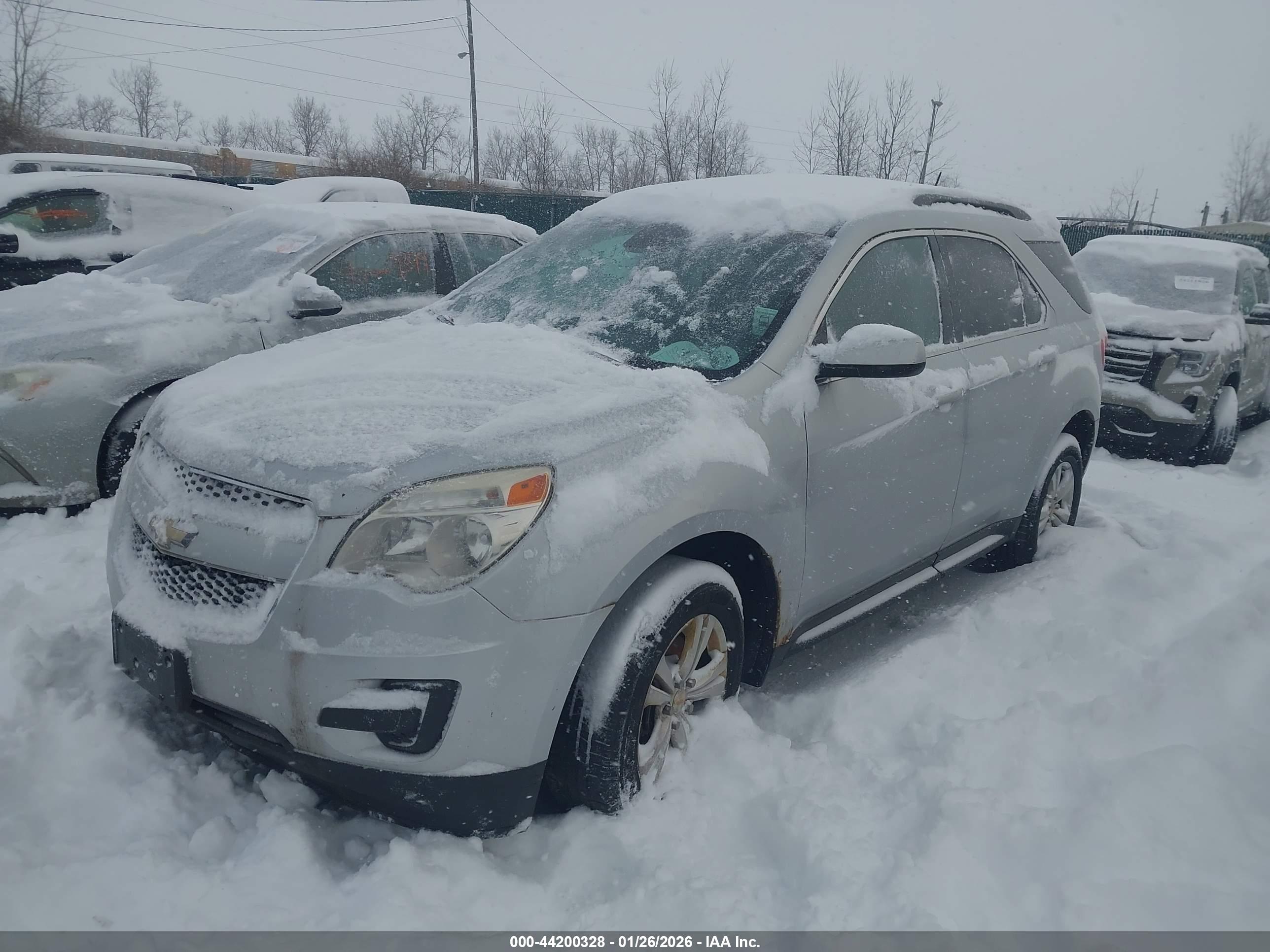 CHEVROLET EQUINOX image 2