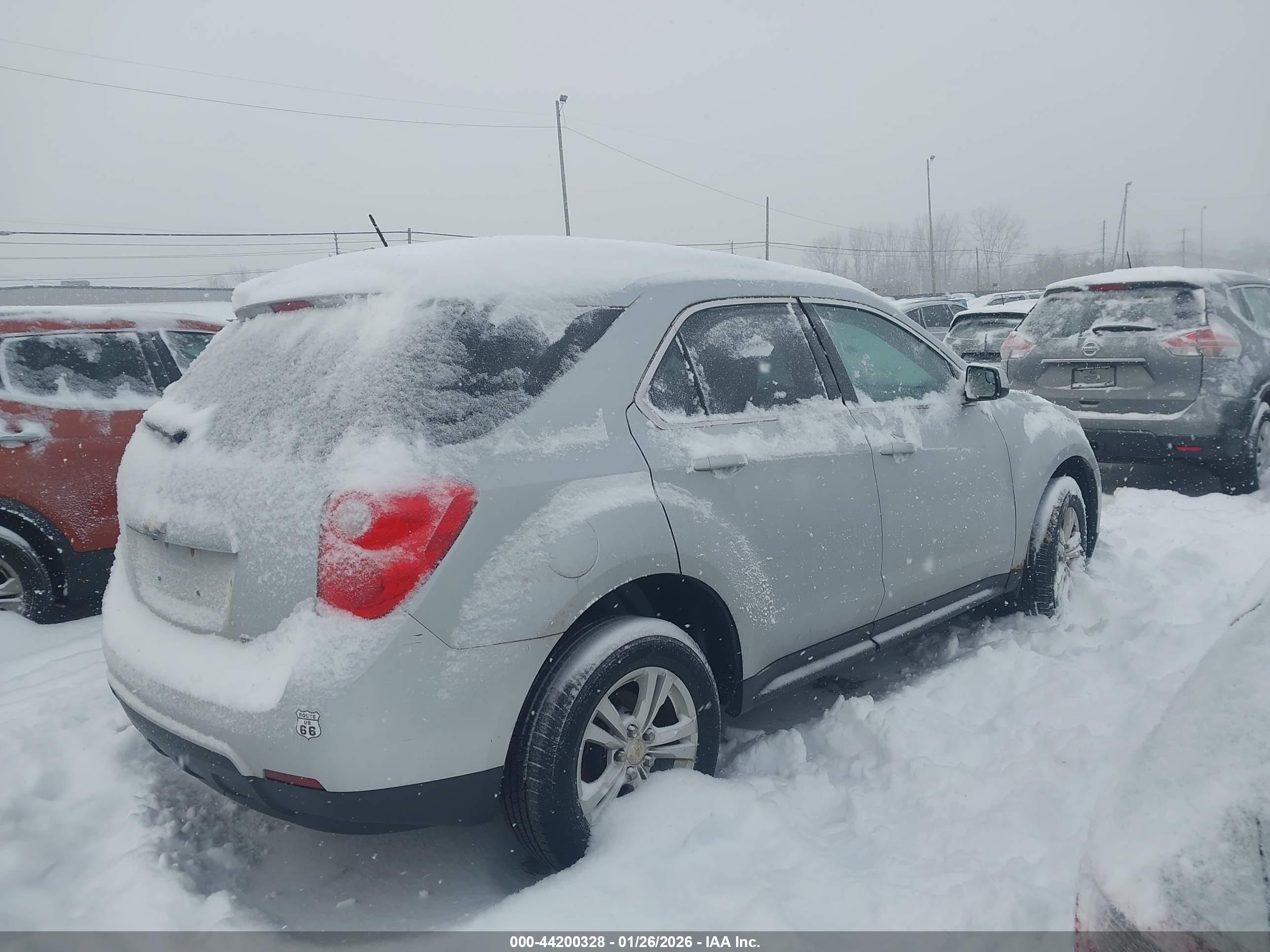 CHEVROLET EQUINOX image 4