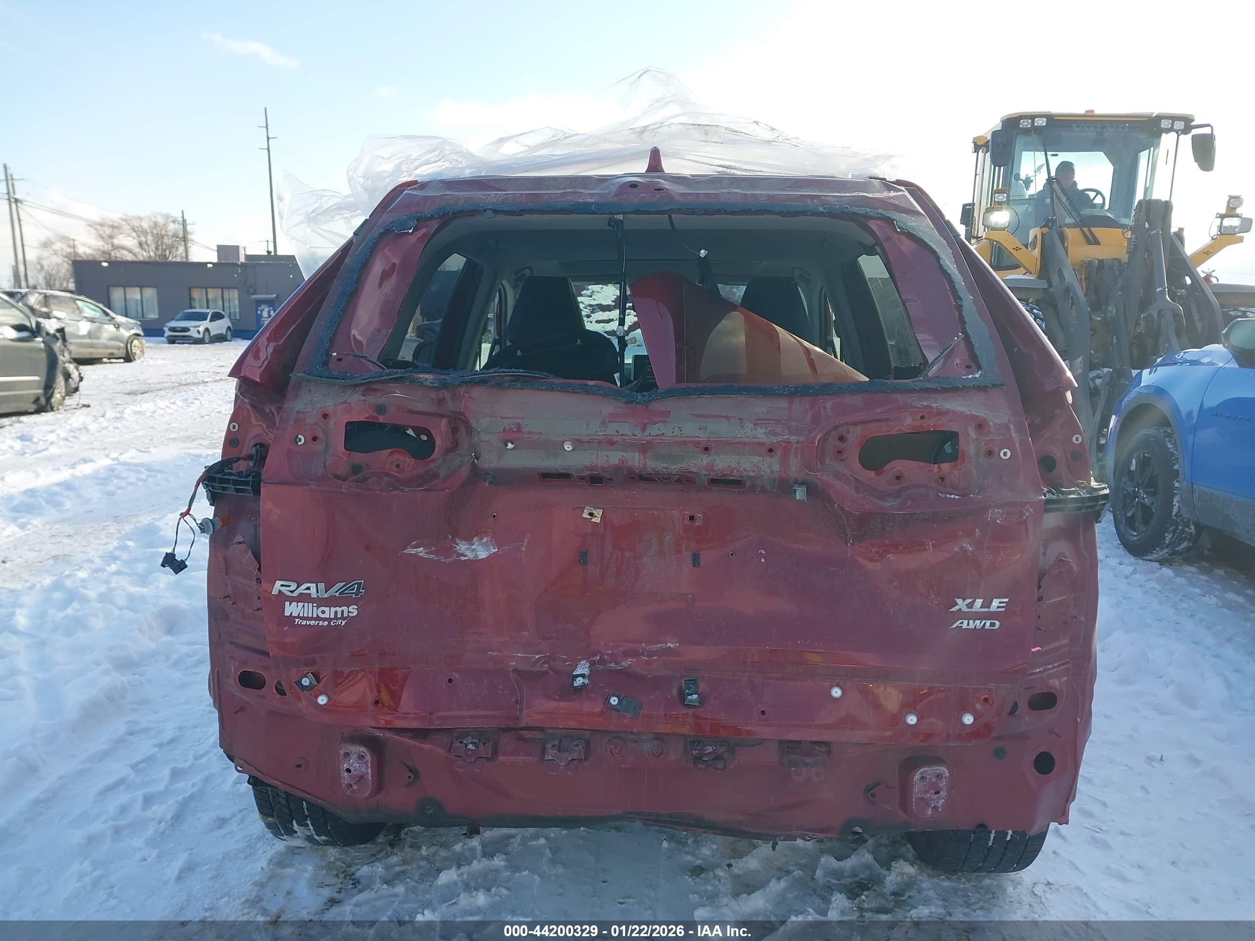 TOYOTA RAV4 image 6