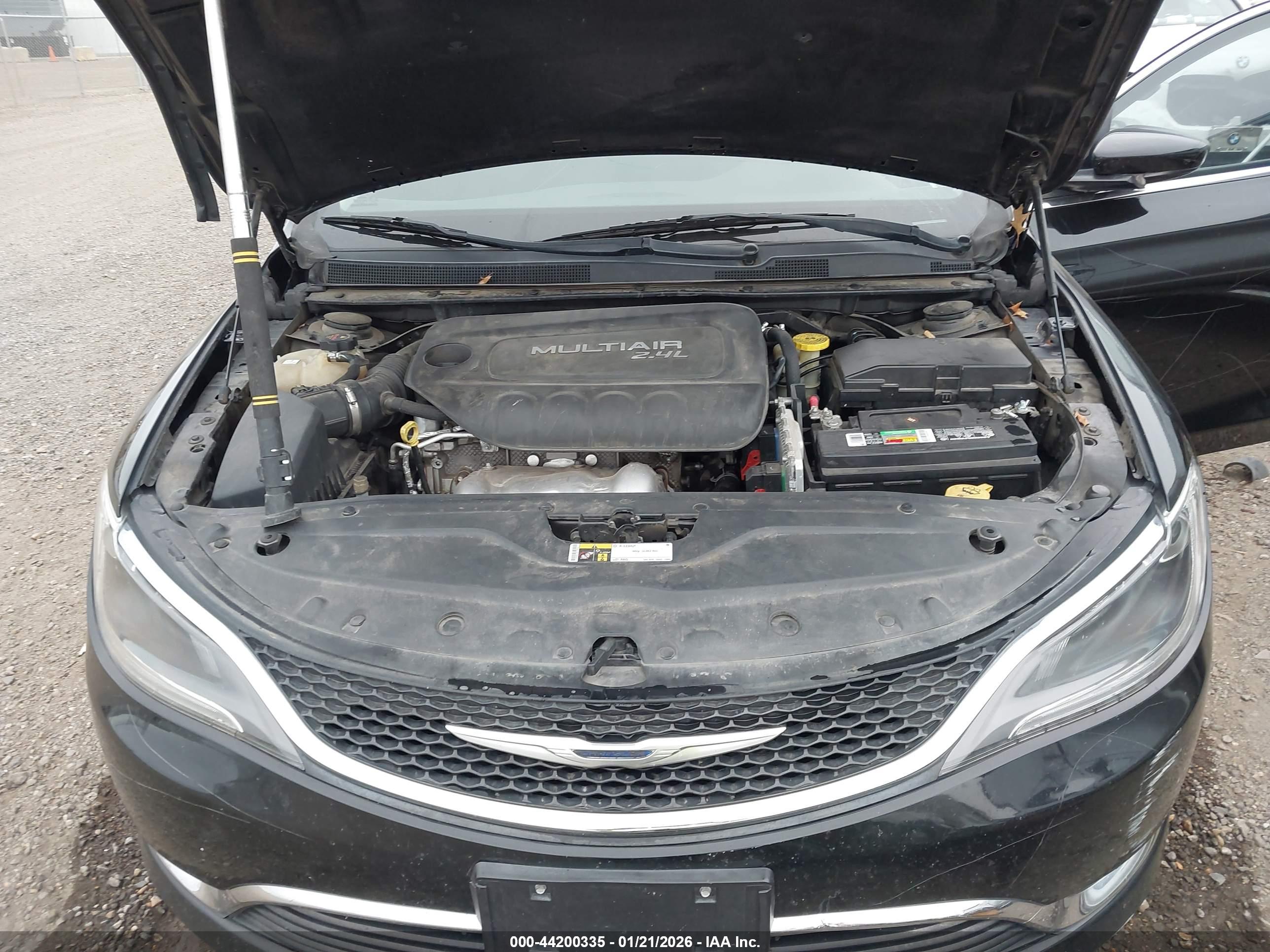 CHRYSLER 200 image 10