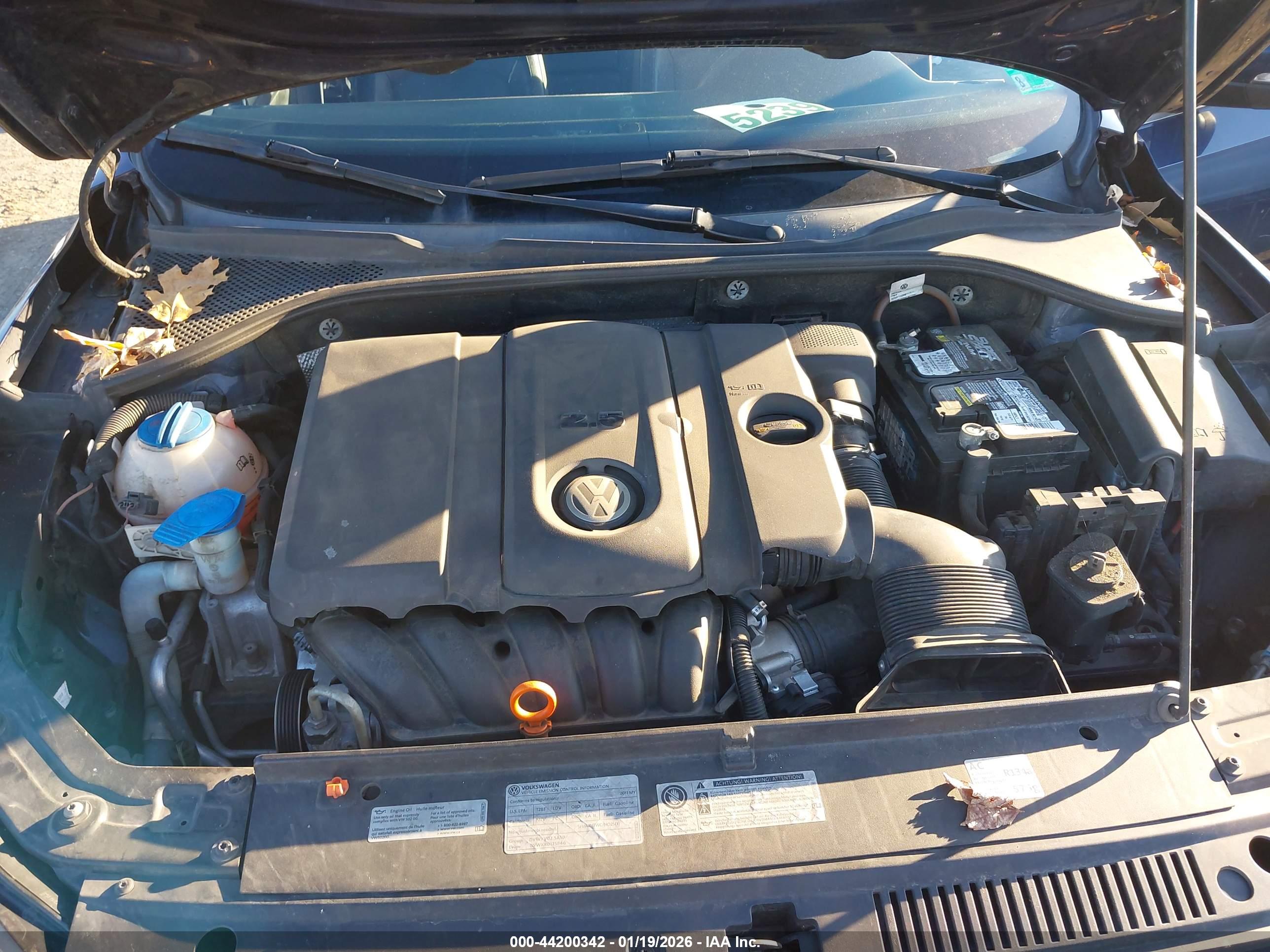 VOLKSWAGEN PASSAT image 10