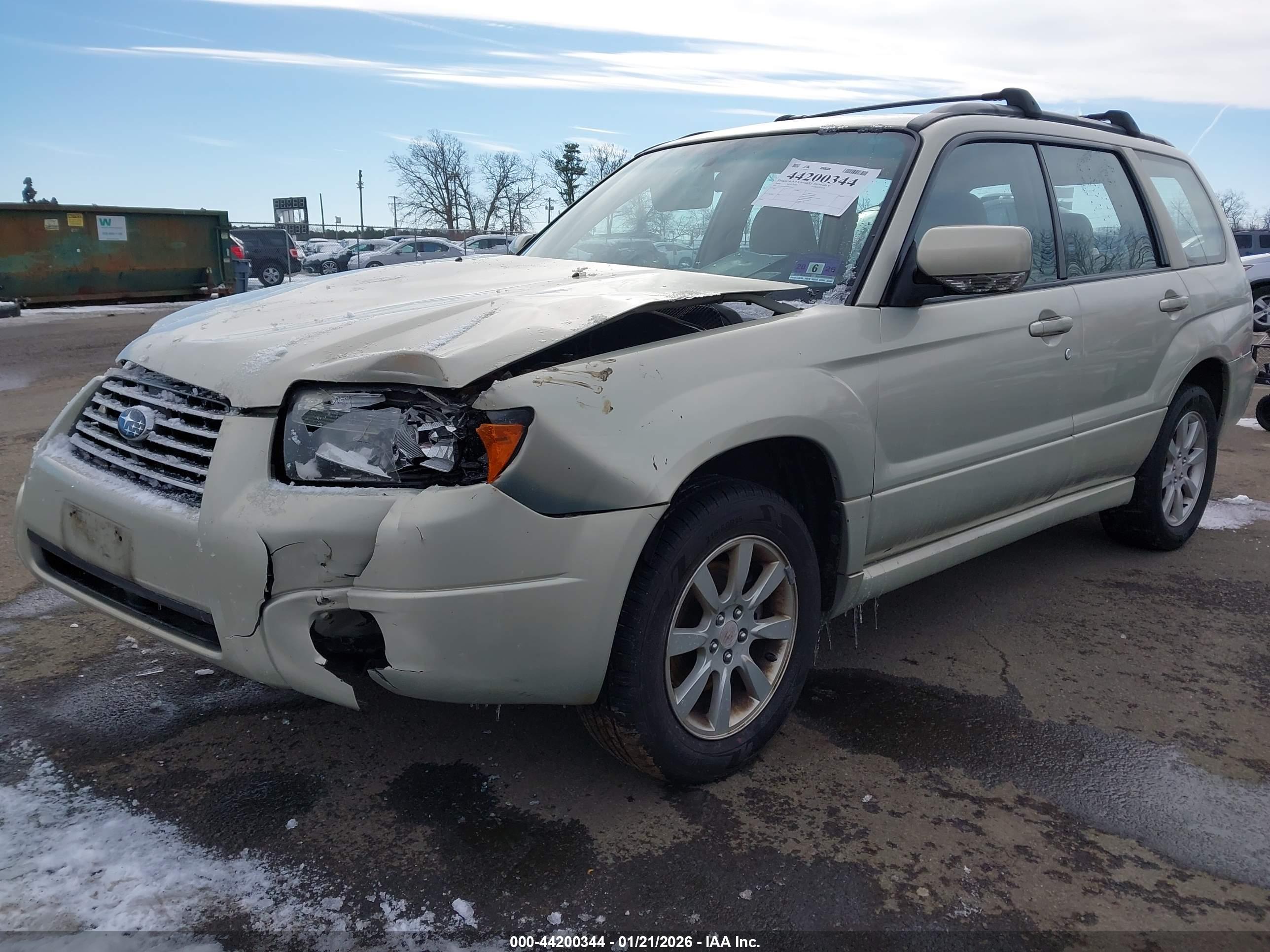 SUBARU FORESTER image 2