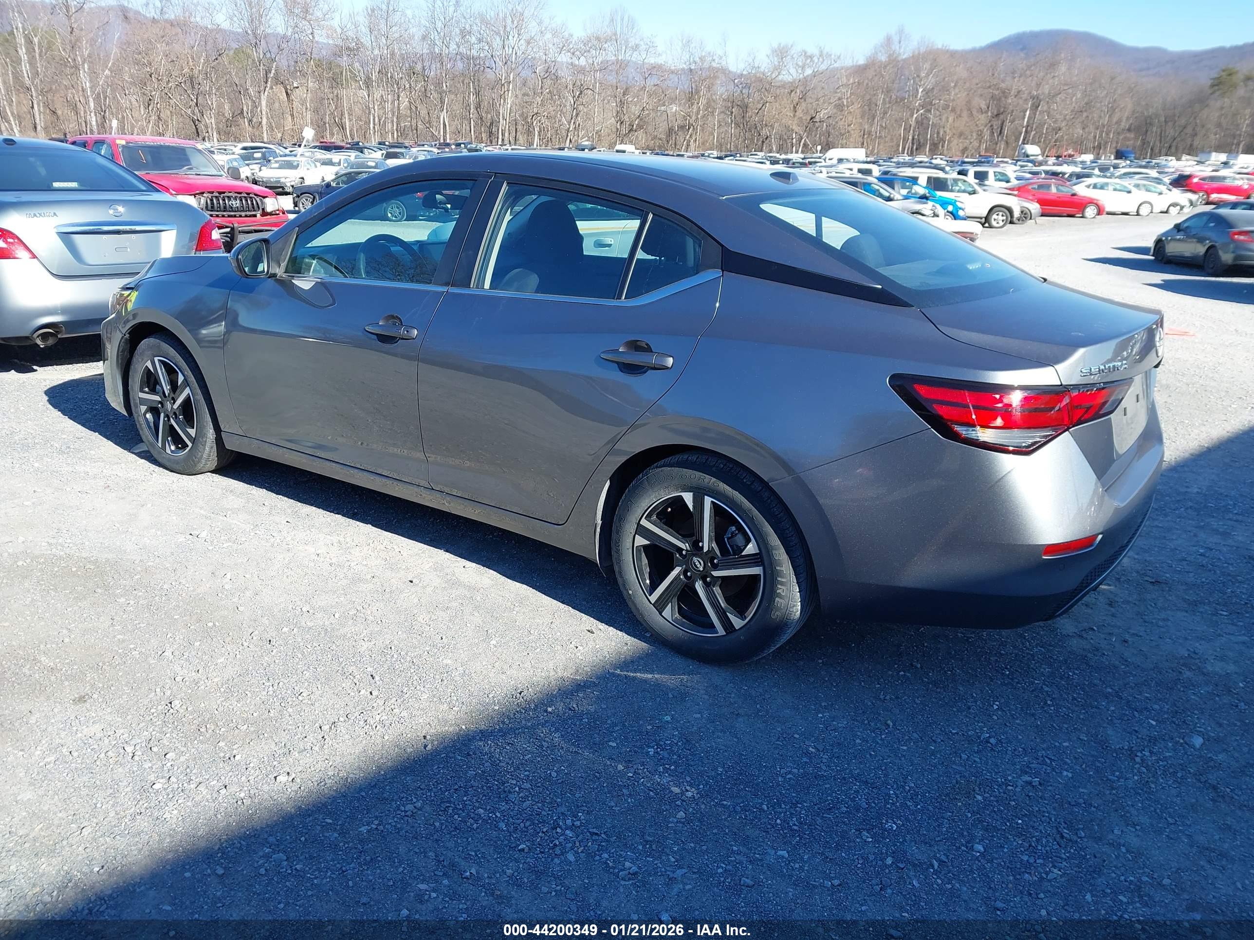 NISSAN SENTRA image 3
