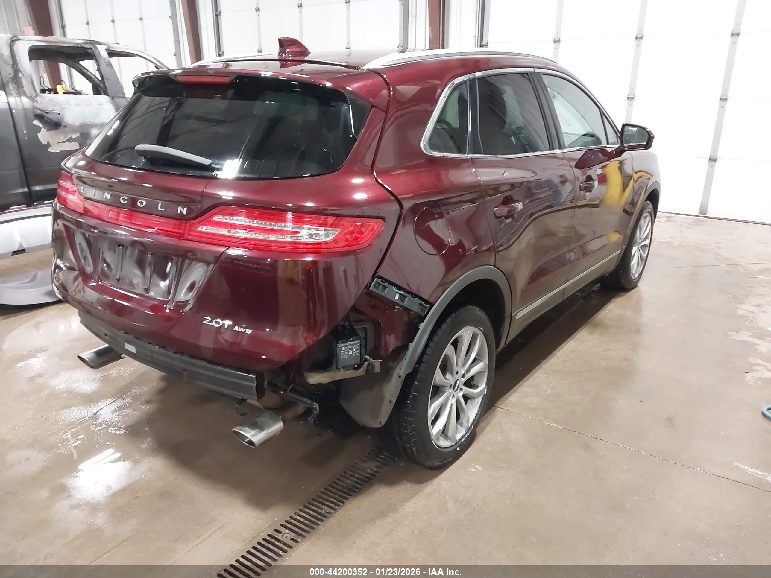 LINCOLN MKC image 4