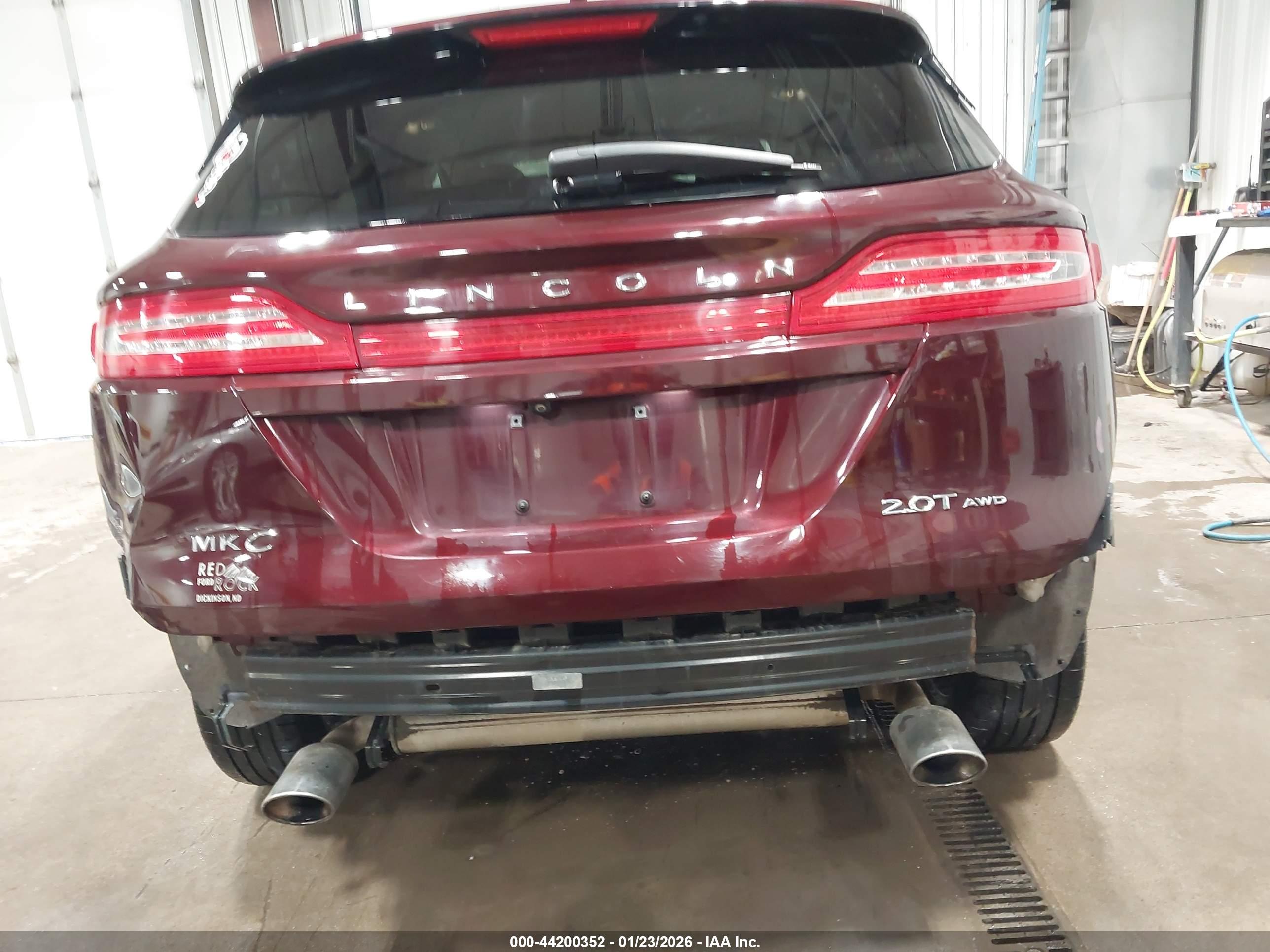 LINCOLN MKC image 6