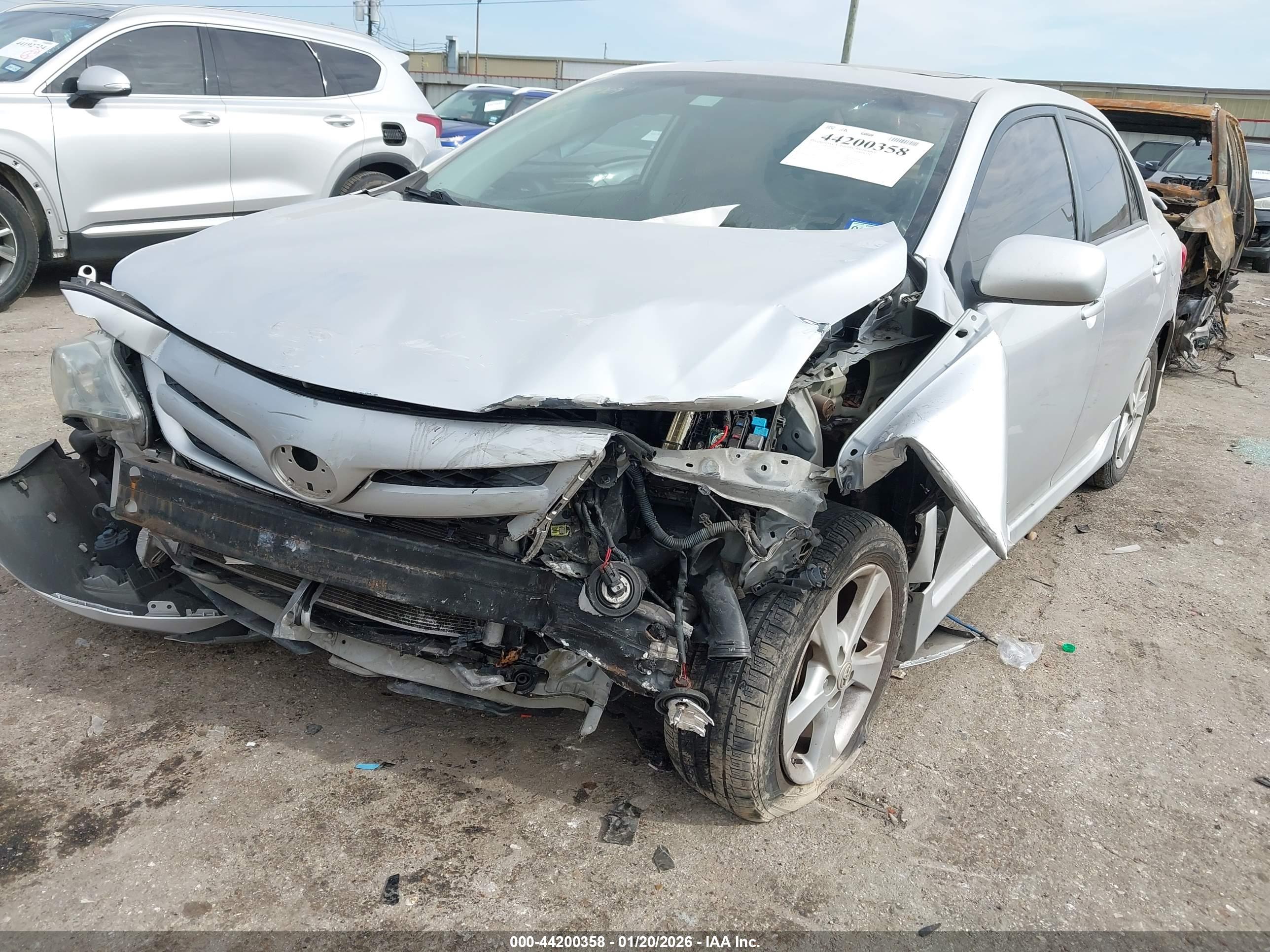 TOYOTA COROLLA image 6