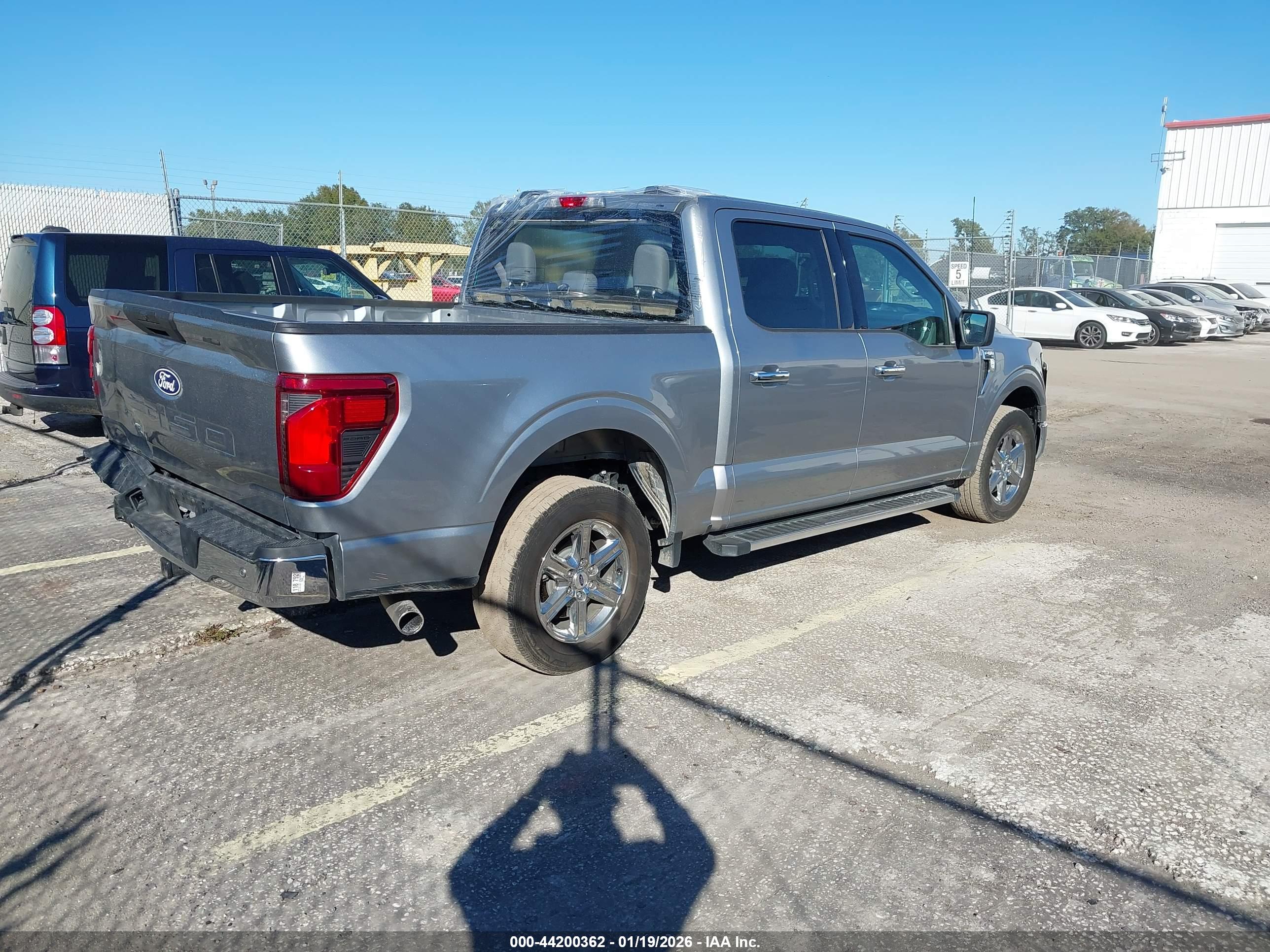 FORD F-150 image 4