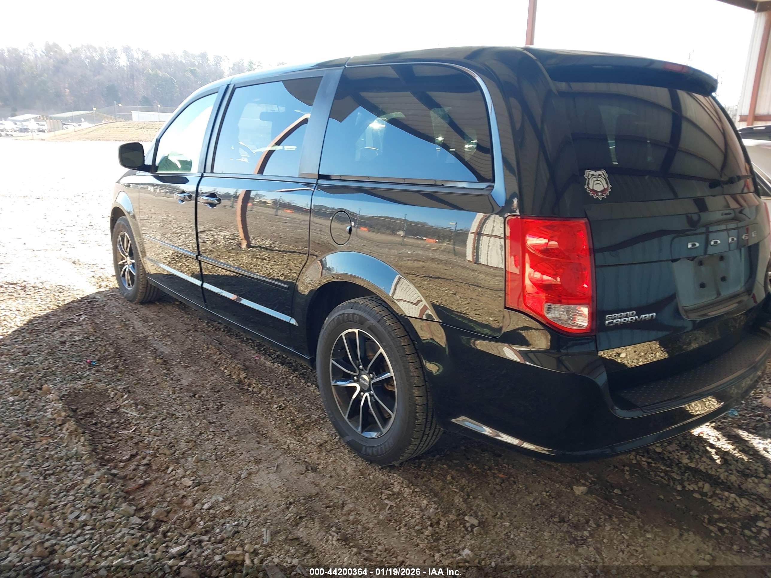 DODGE GRAND image 3