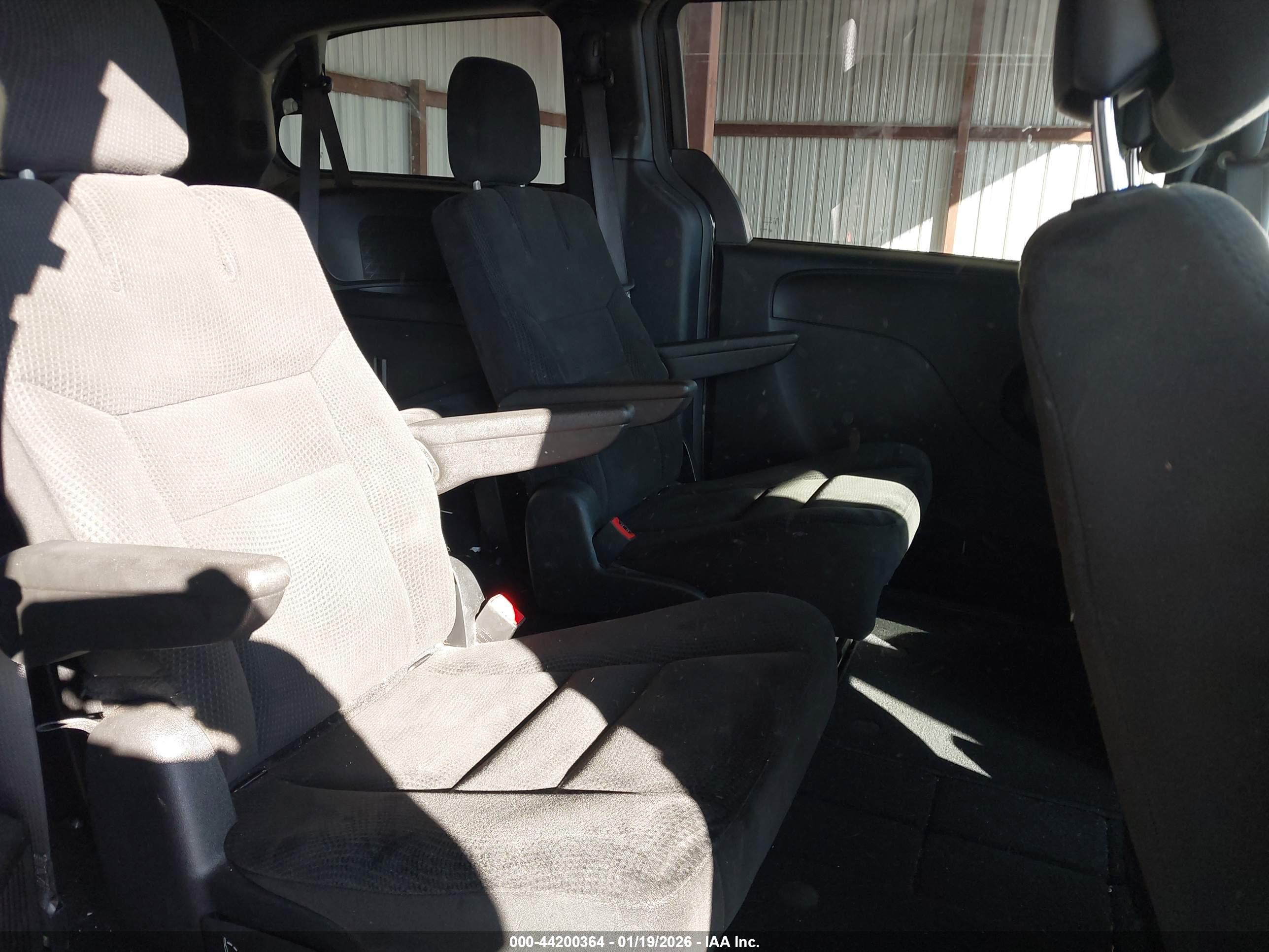 DODGE GRAND image 8