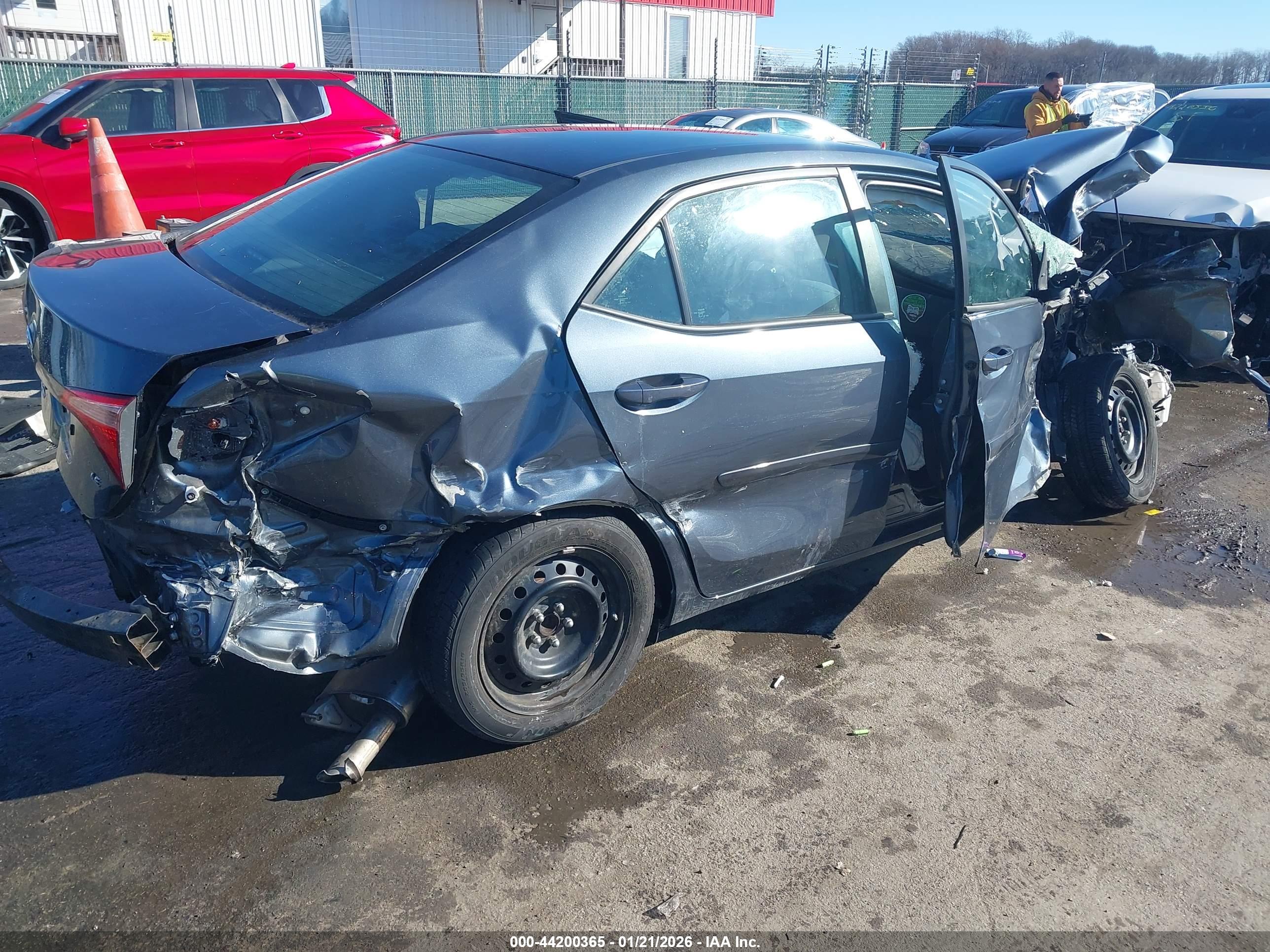 TOYOTA COROLLA image 4