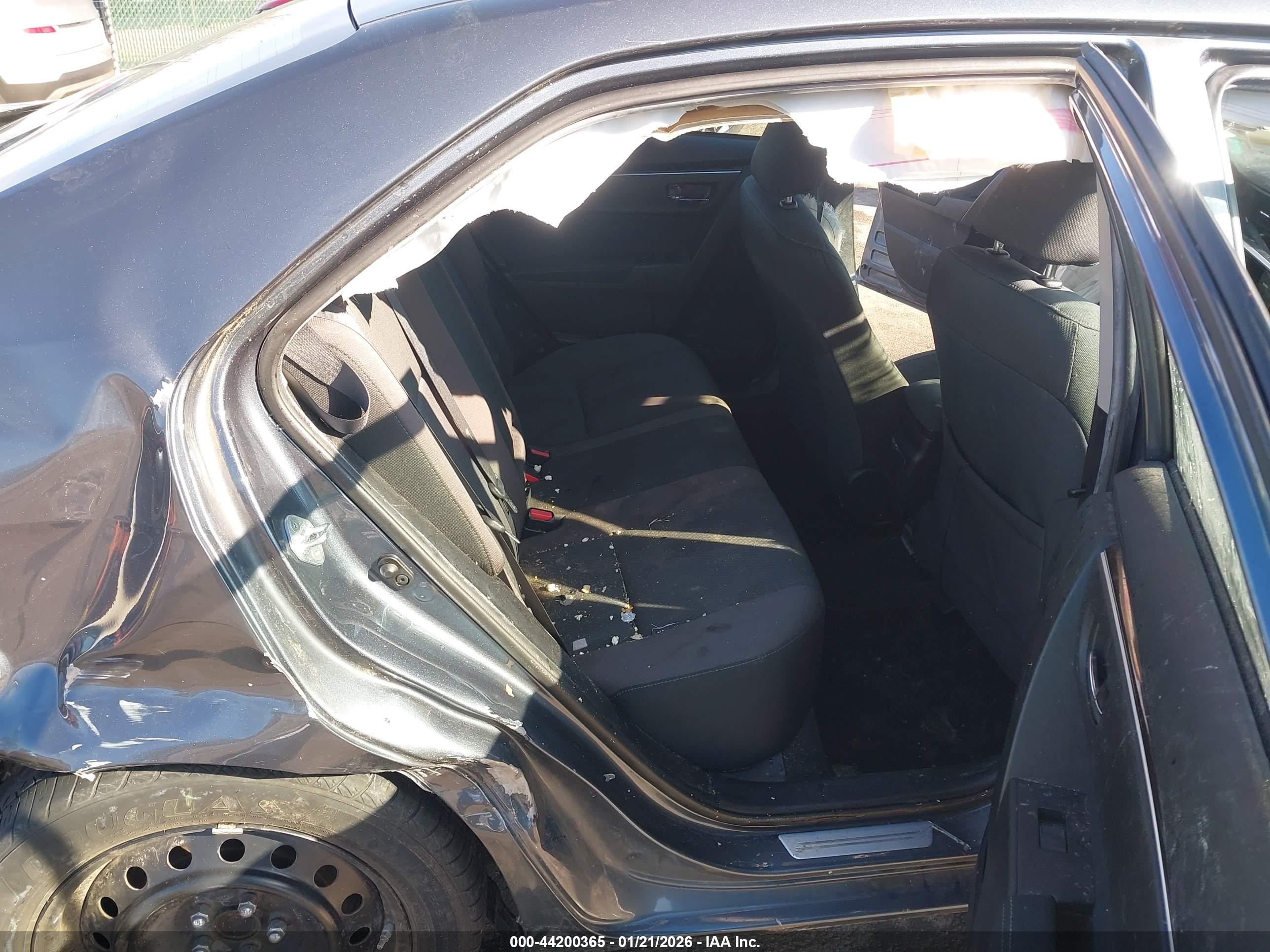 TOYOTA COROLLA image 8