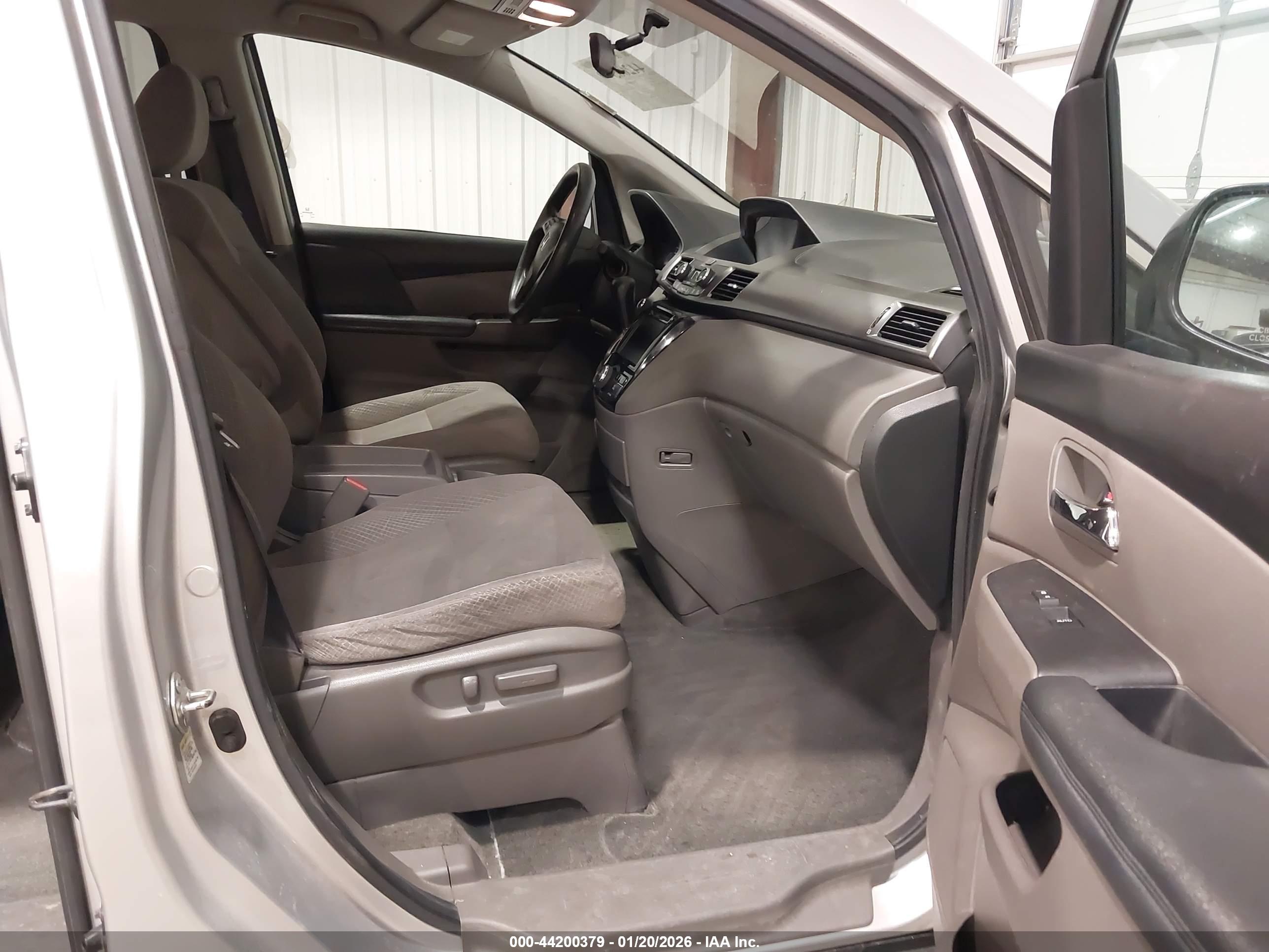 HONDA ODYSSEY image 5