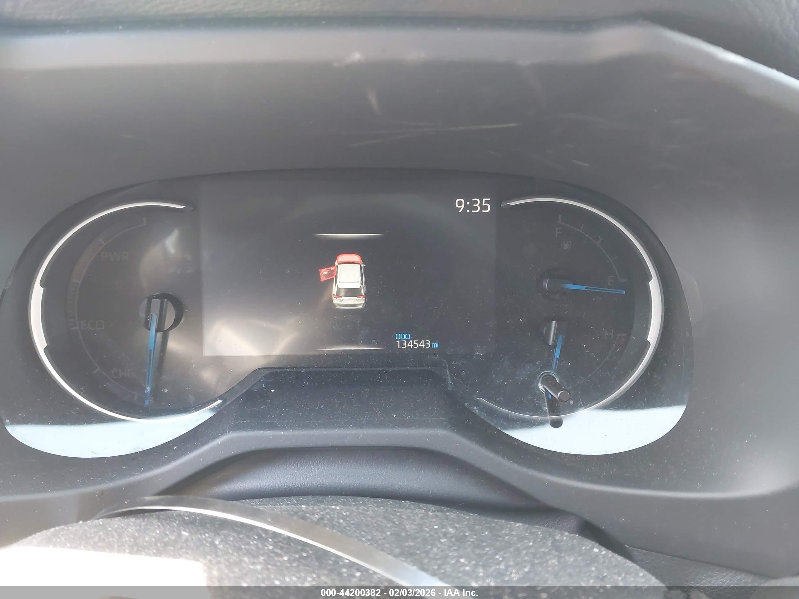 TOYOTA RAV4 image 7