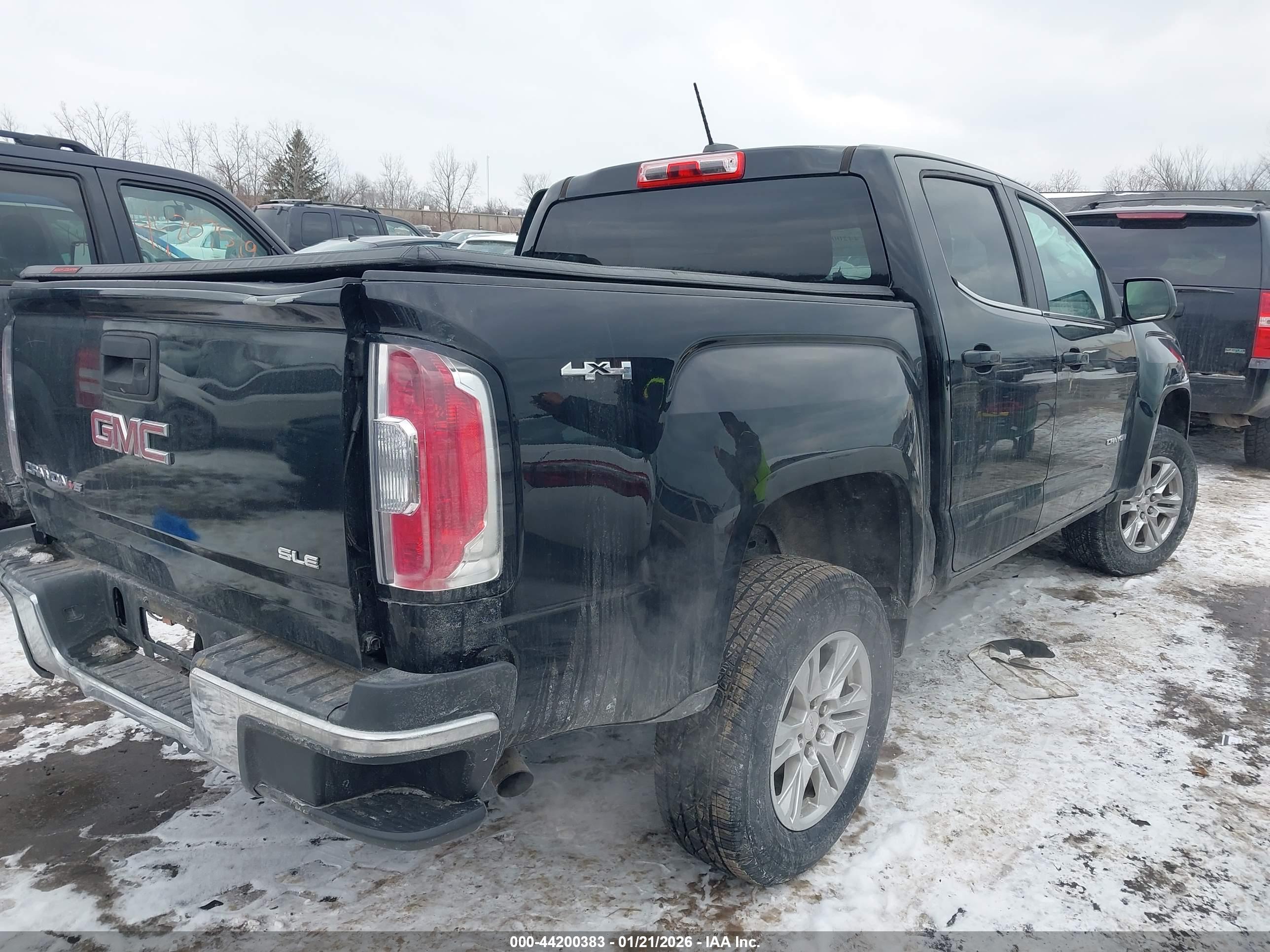 GMC CANYON image 4