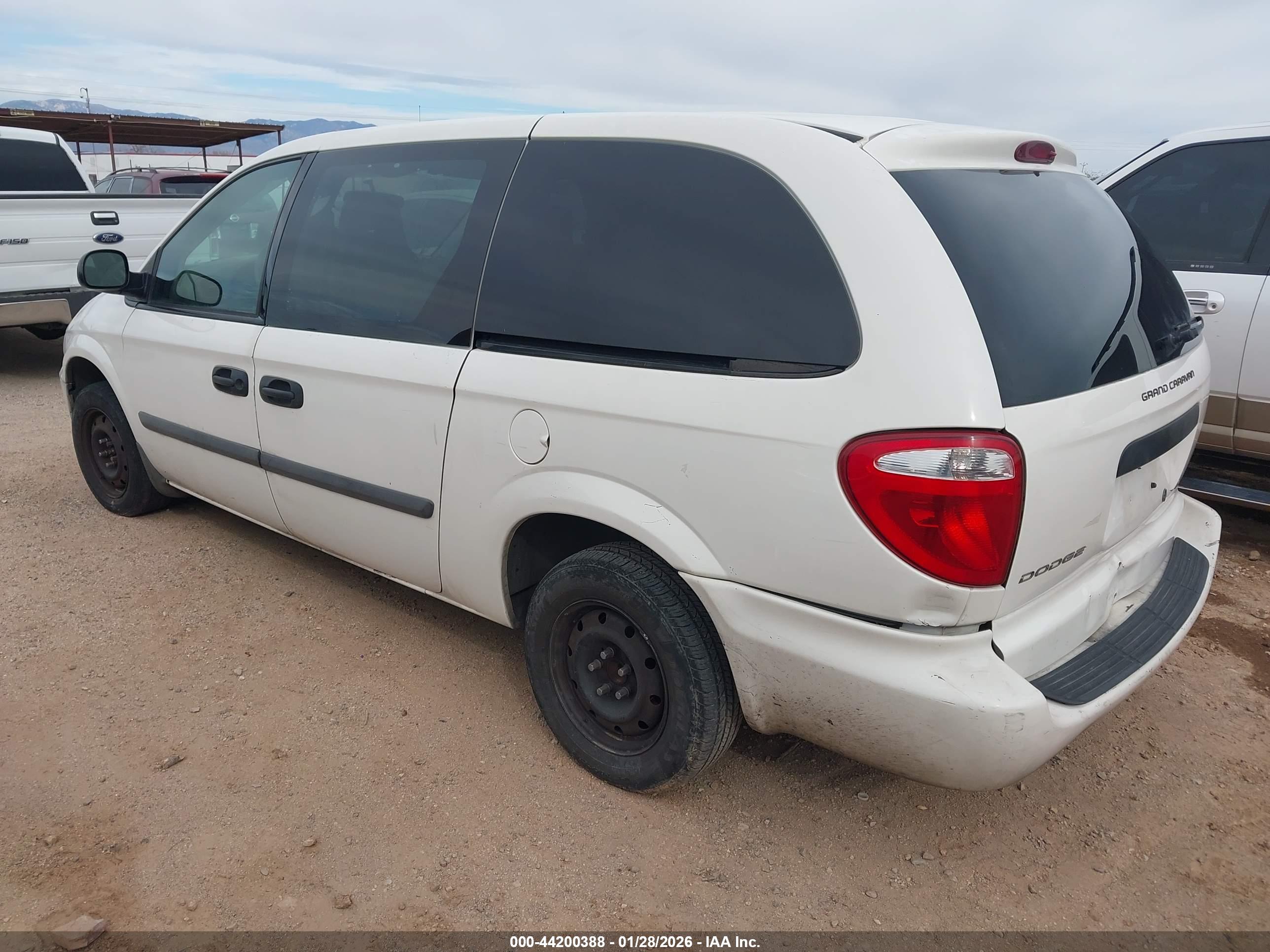 DODGE GRAND image 3