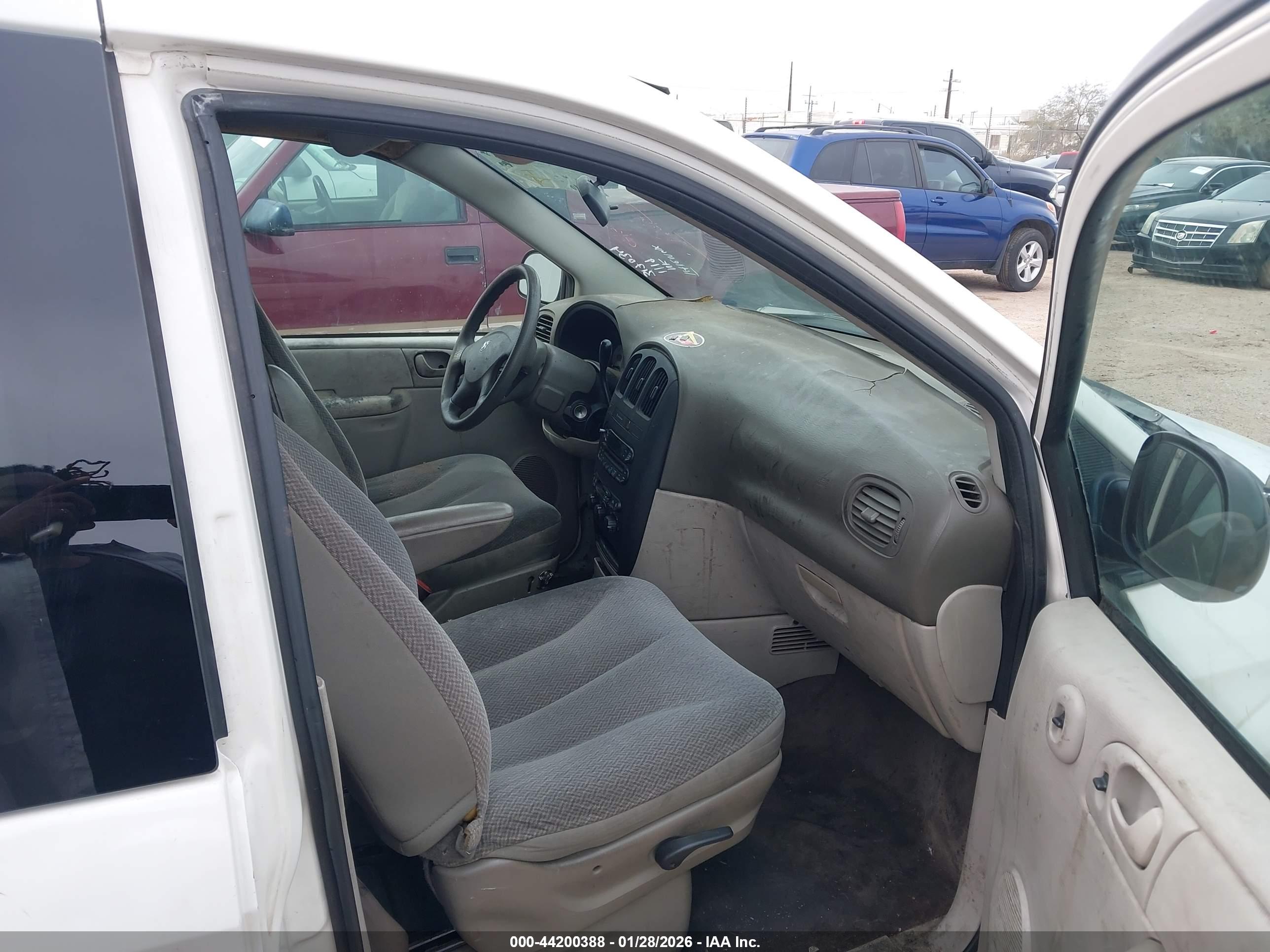 DODGE GRAND image 5