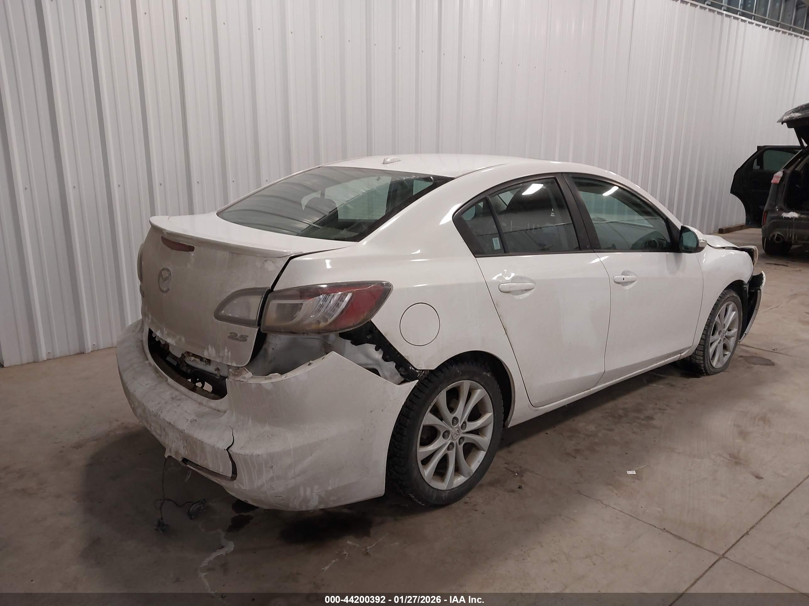 MAZDA MAZDA3 image 4