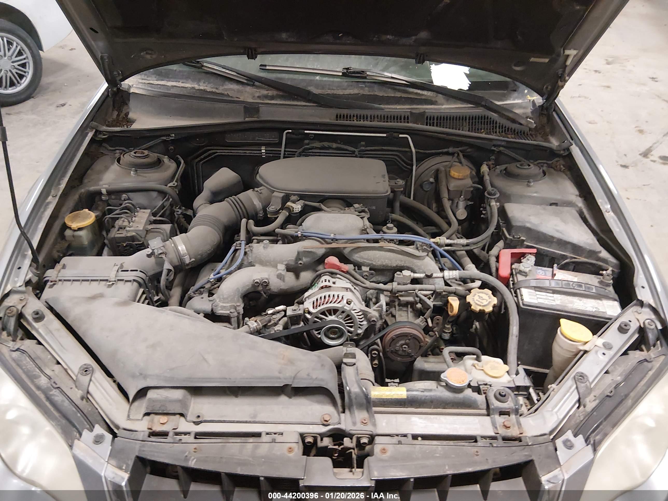 SUBARU OUTBACK image 6