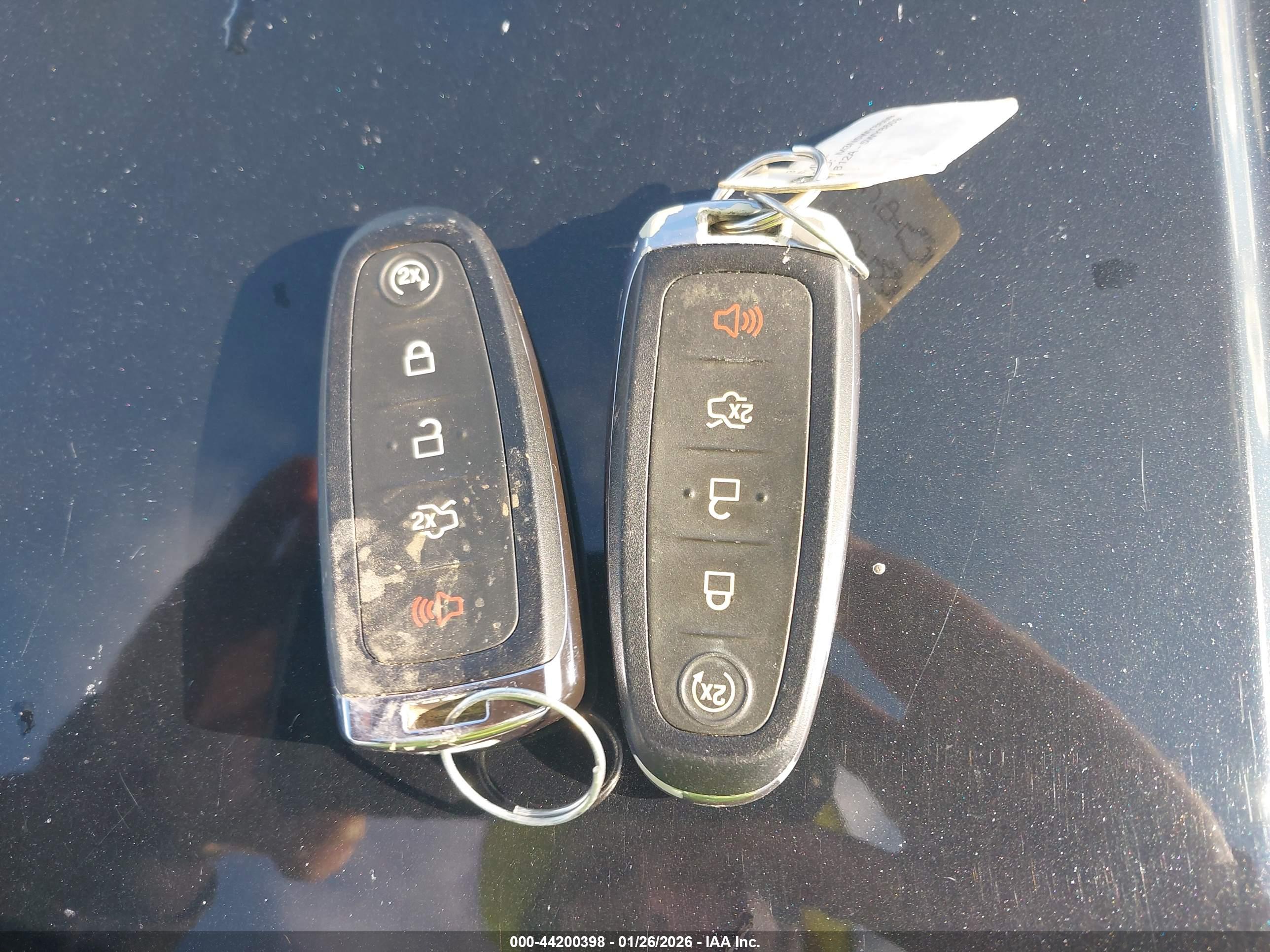 FORD C-MAX image 11