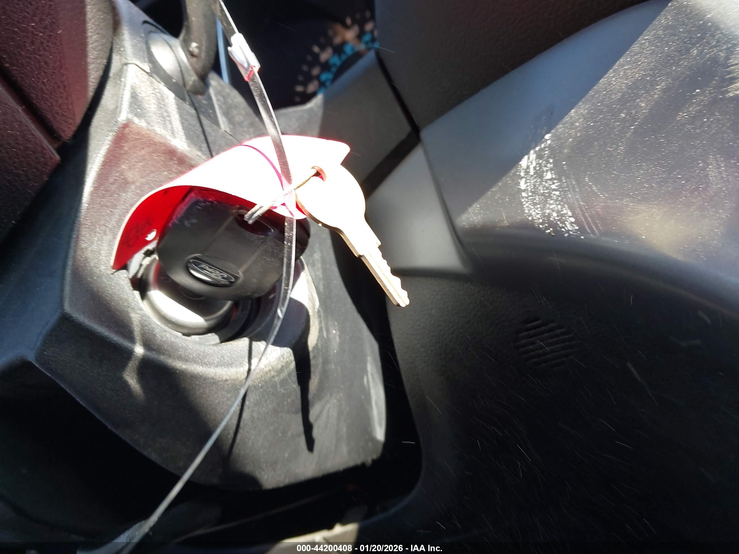 FORD ESCAPE image 11