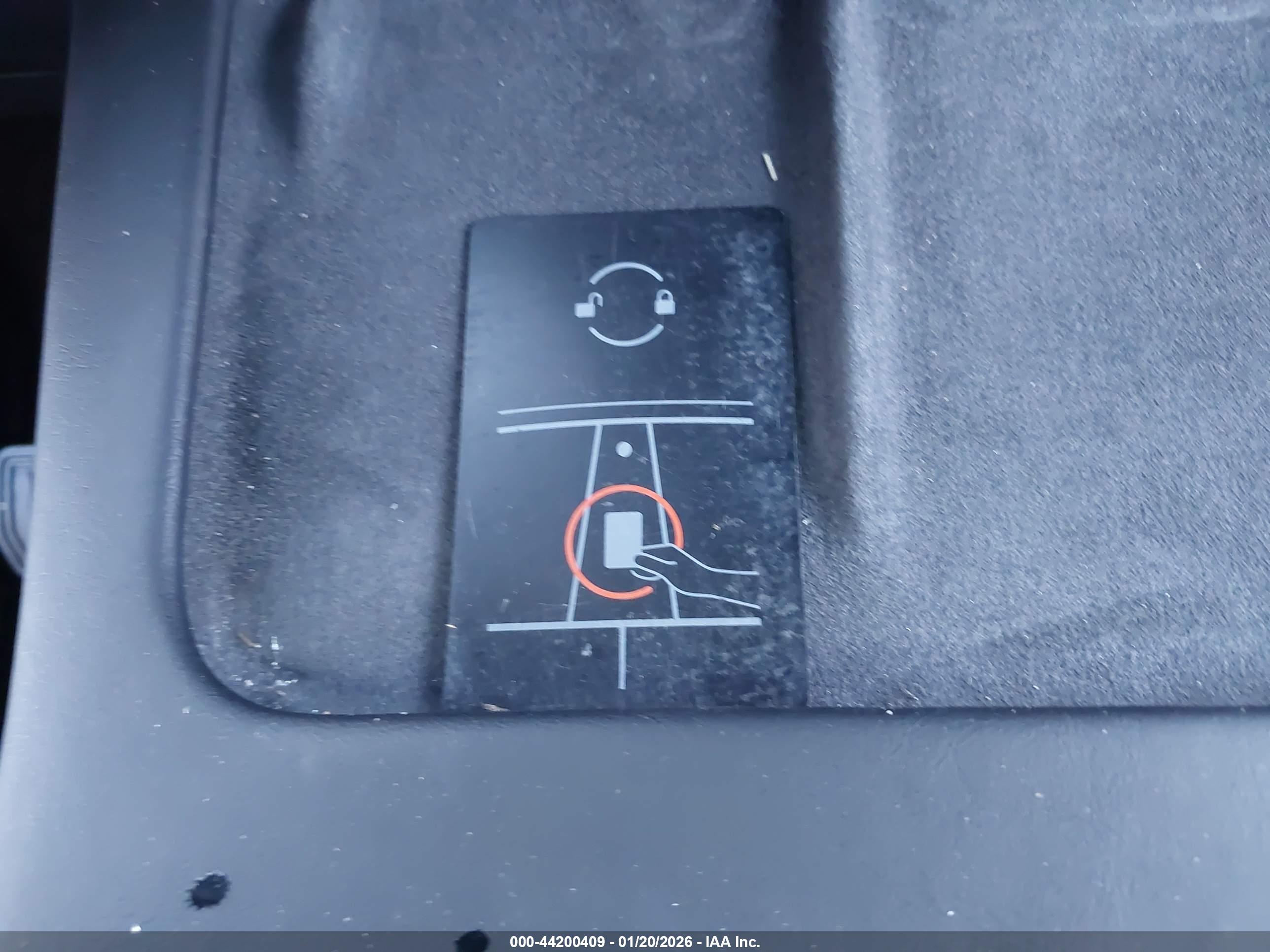 TESLA MODEL image 11