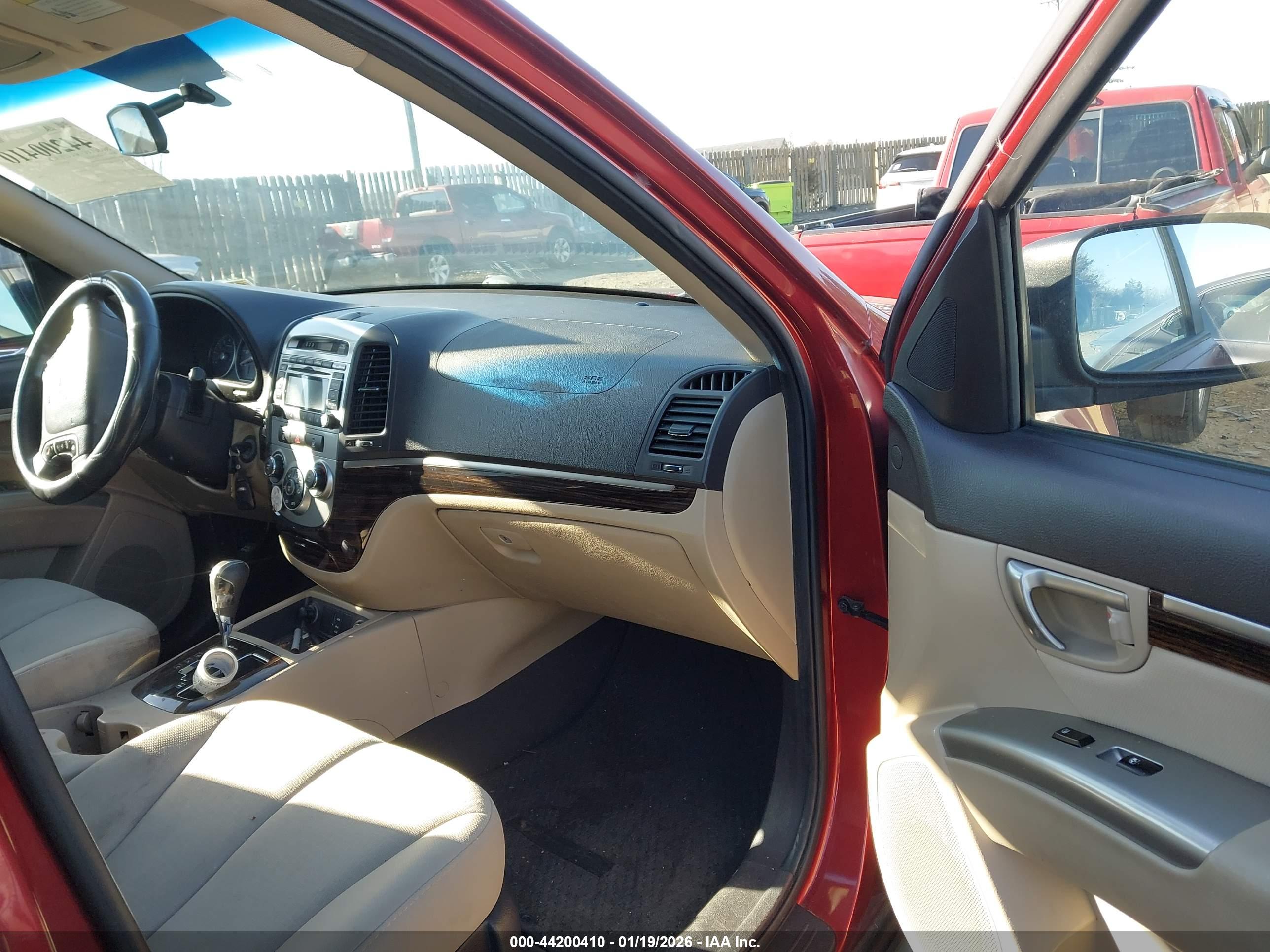 HYUNDAI SANTA image 5