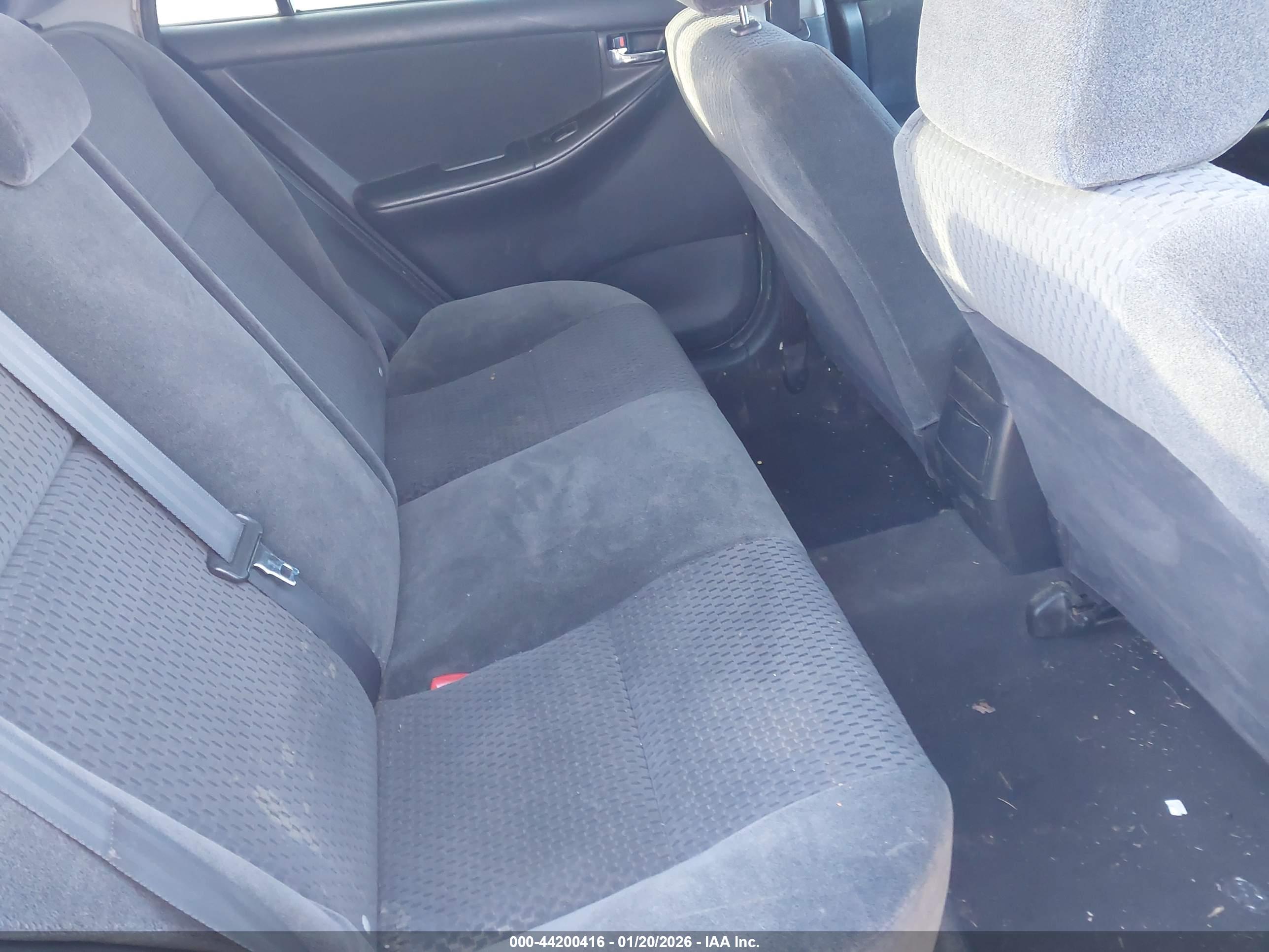 TOYOTA COROLLA image 8