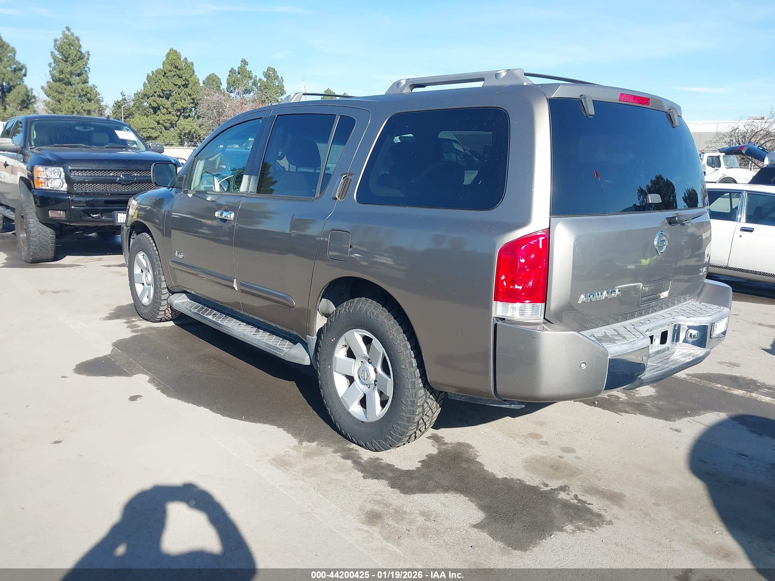 NISSAN ARMADA image 3