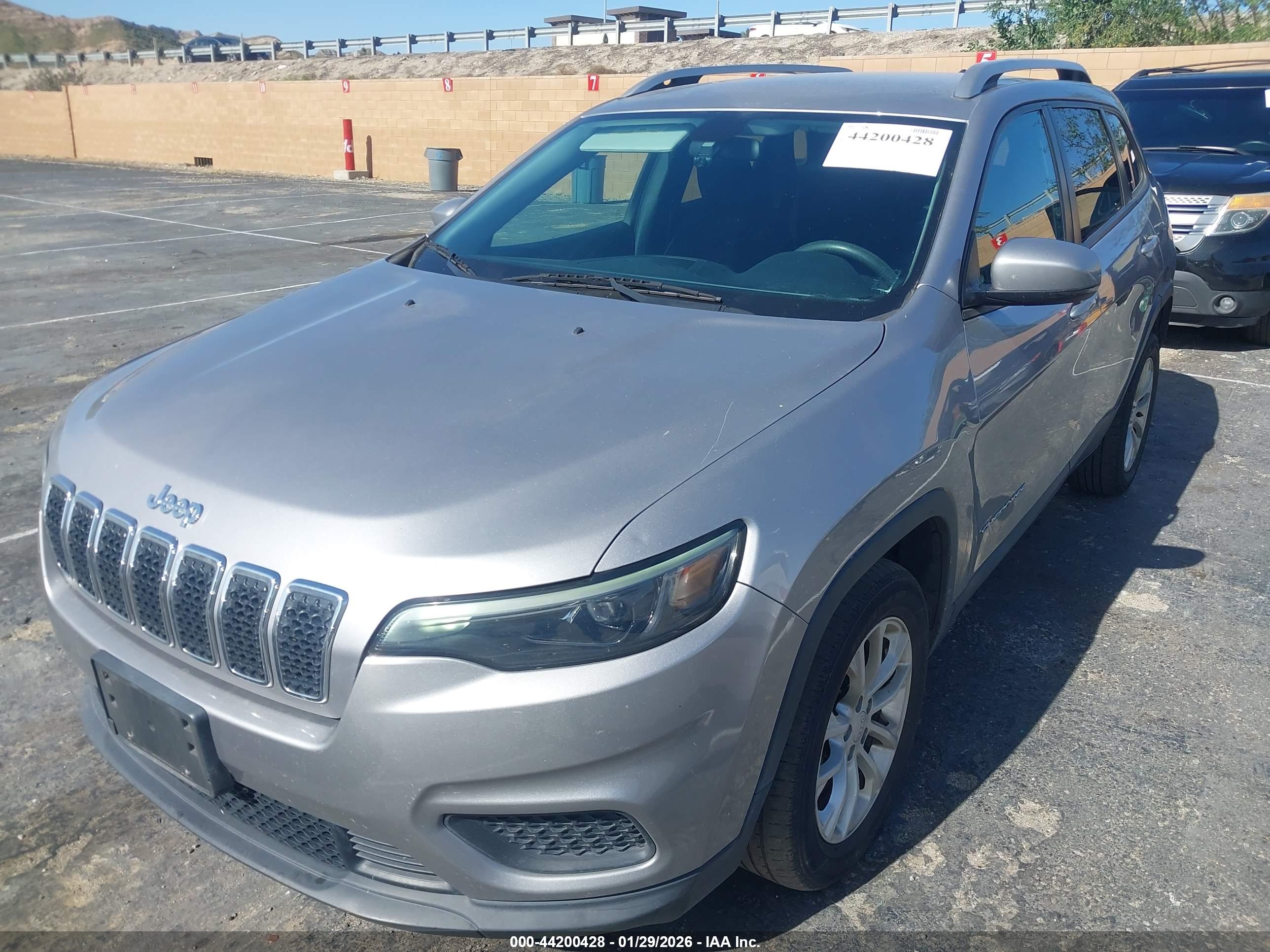 JEEP CHEROKEE image 6