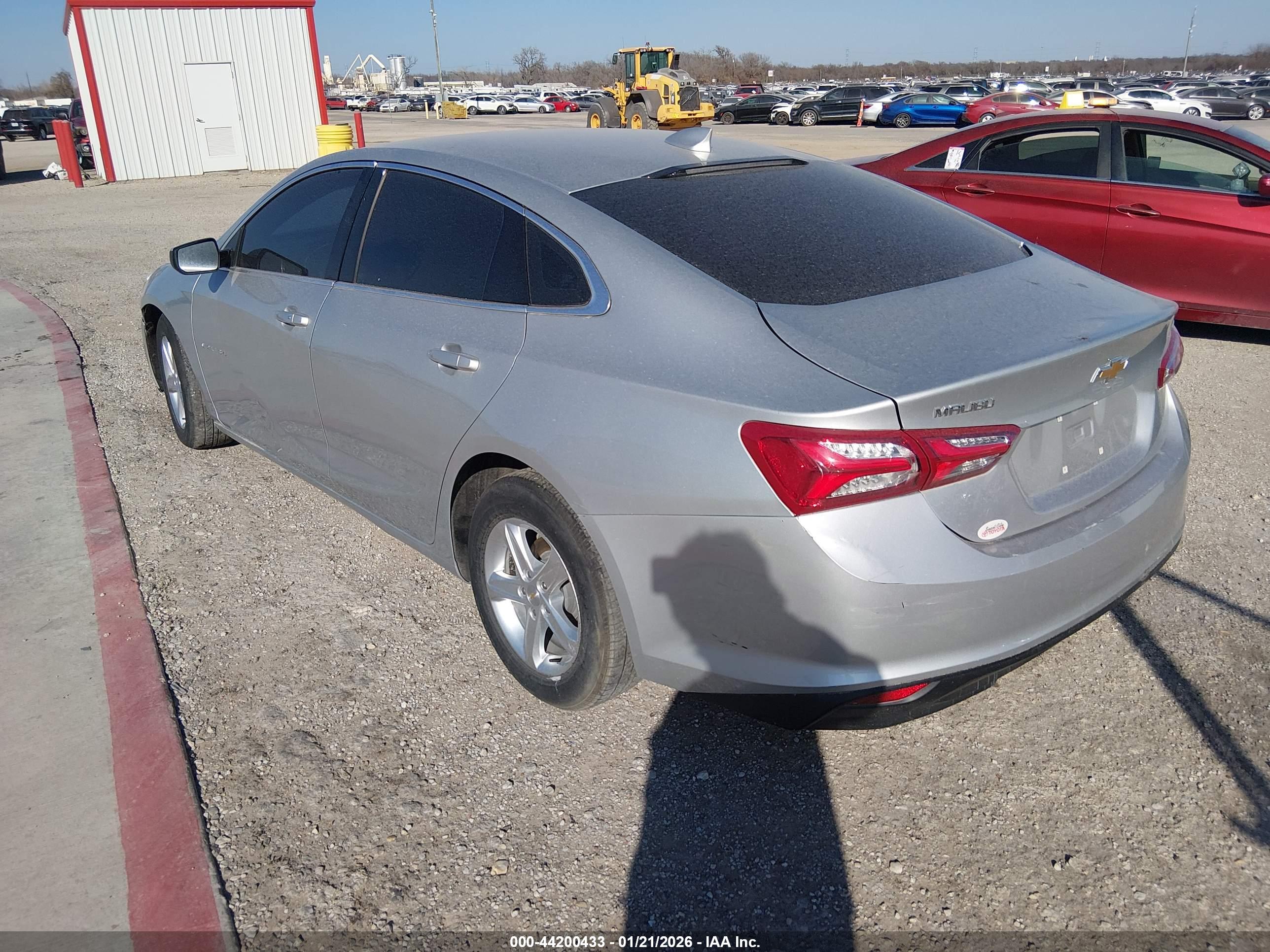 CHEVROLET MALIBU image 3