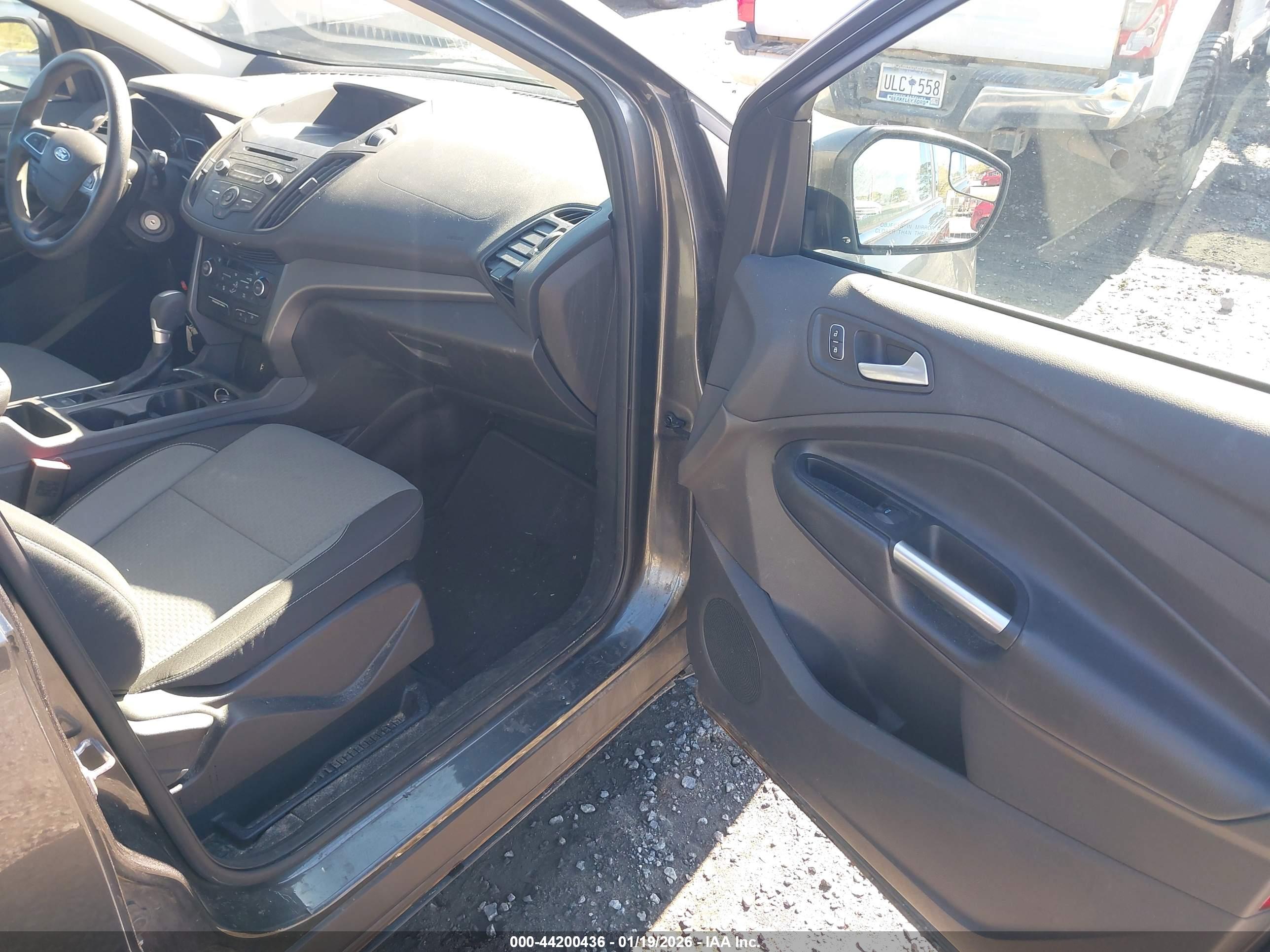 FORD ESCAPE image 5