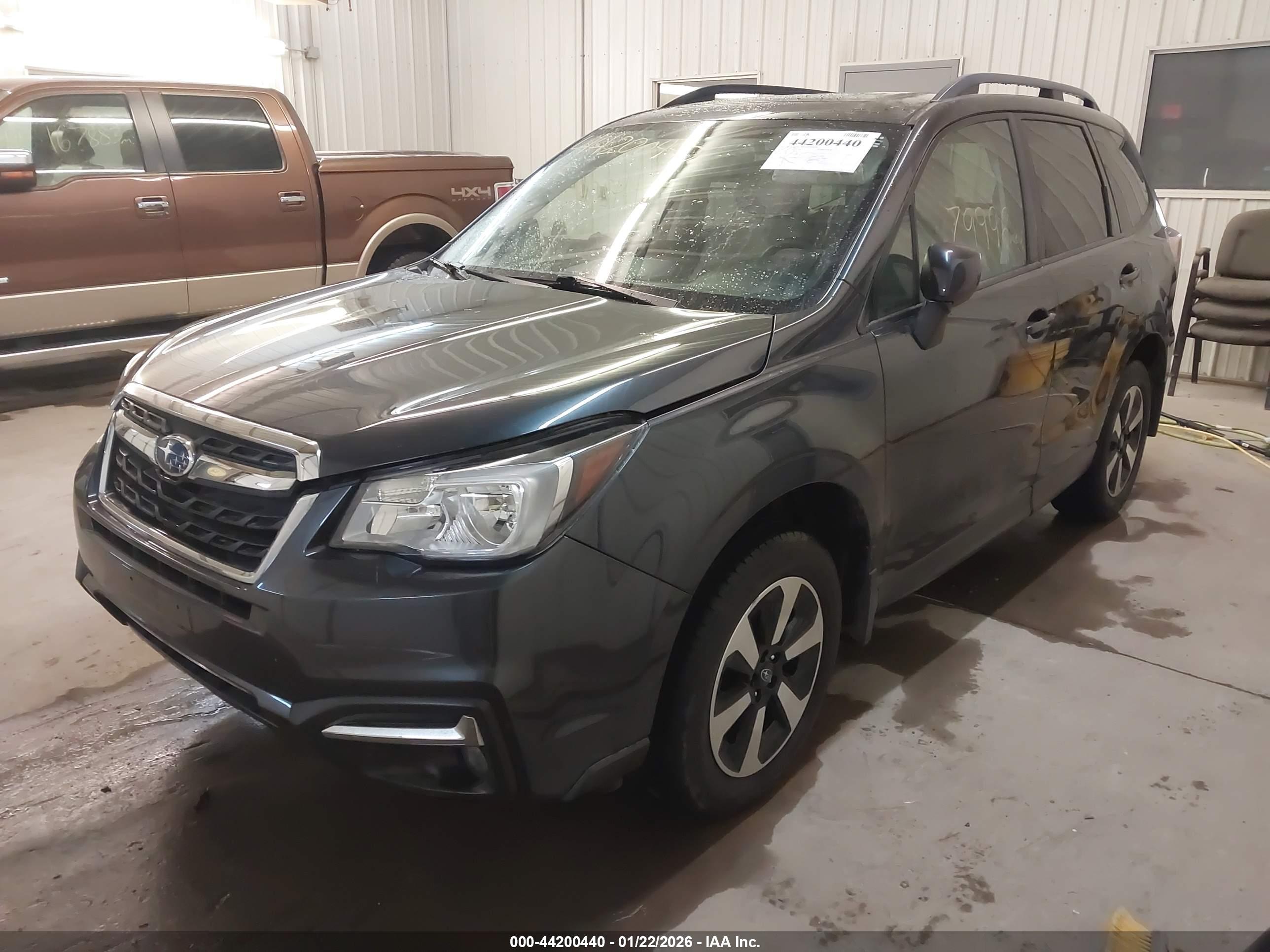 SUBARU FORESTER image 2
