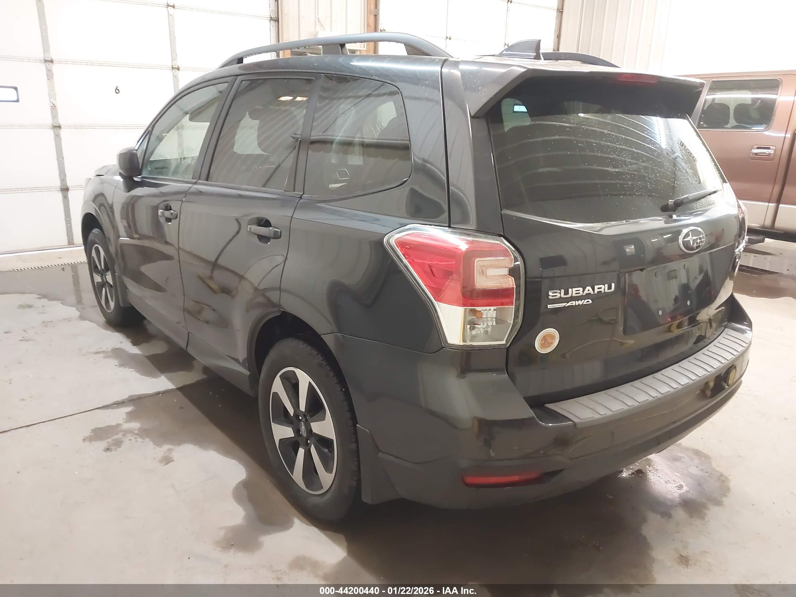 SUBARU FORESTER image 3