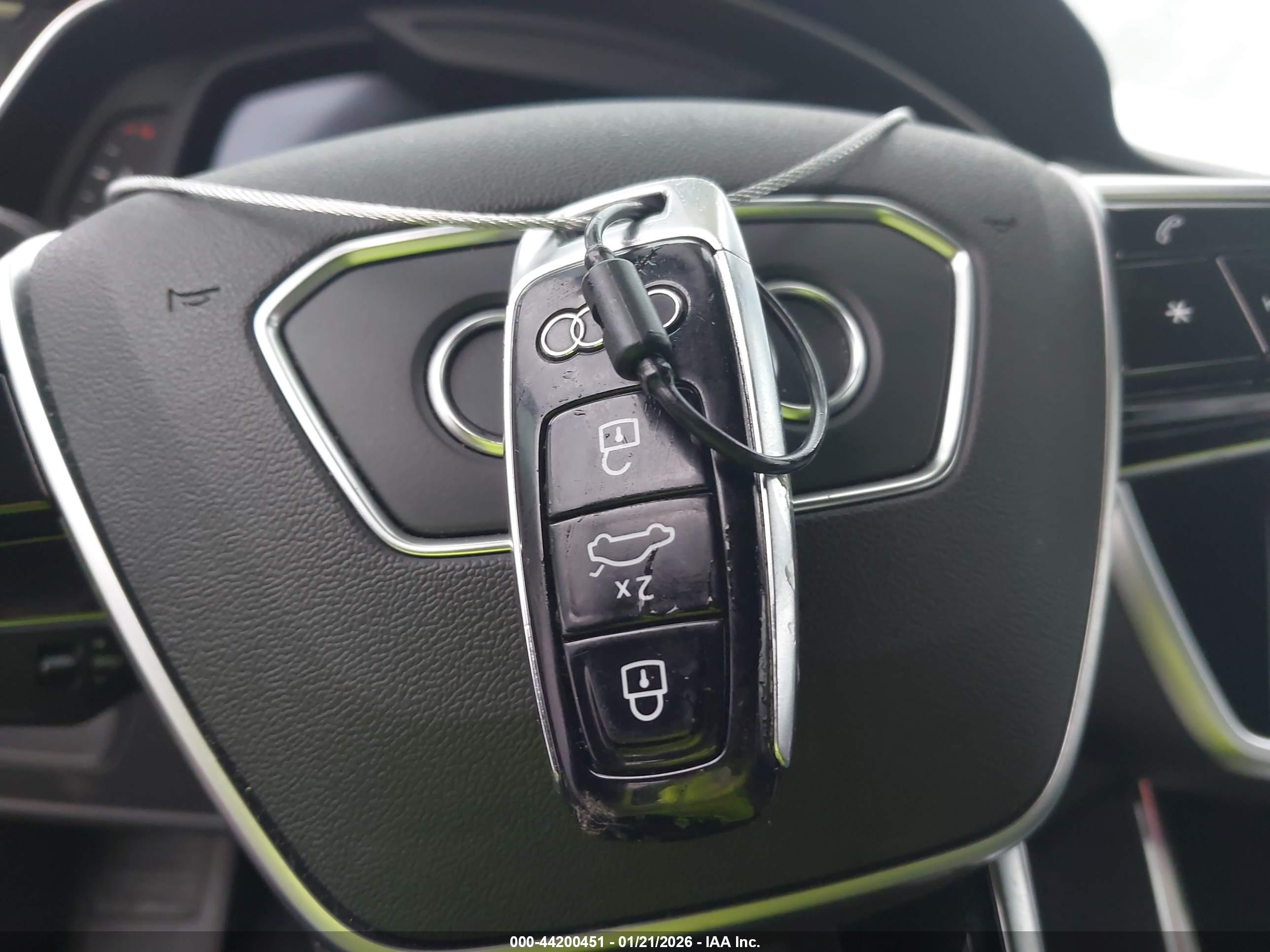 AUDI A6 image 11