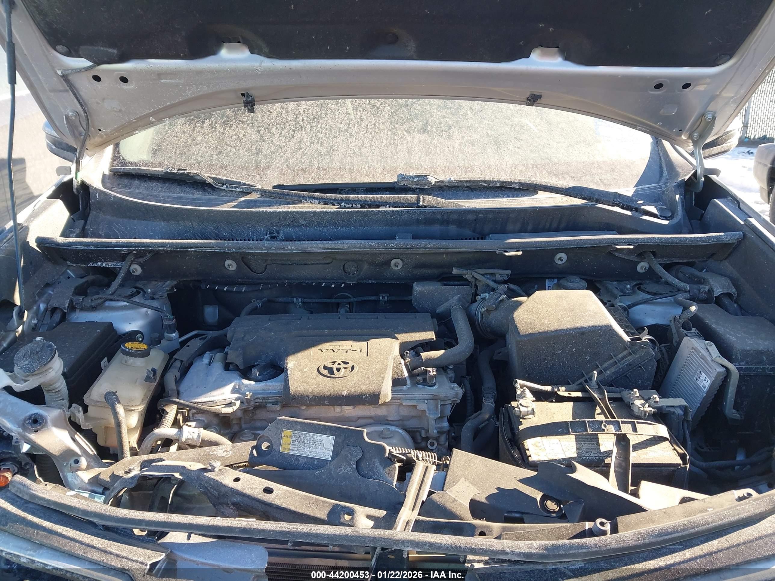 TOYOTA RAV4 image 10