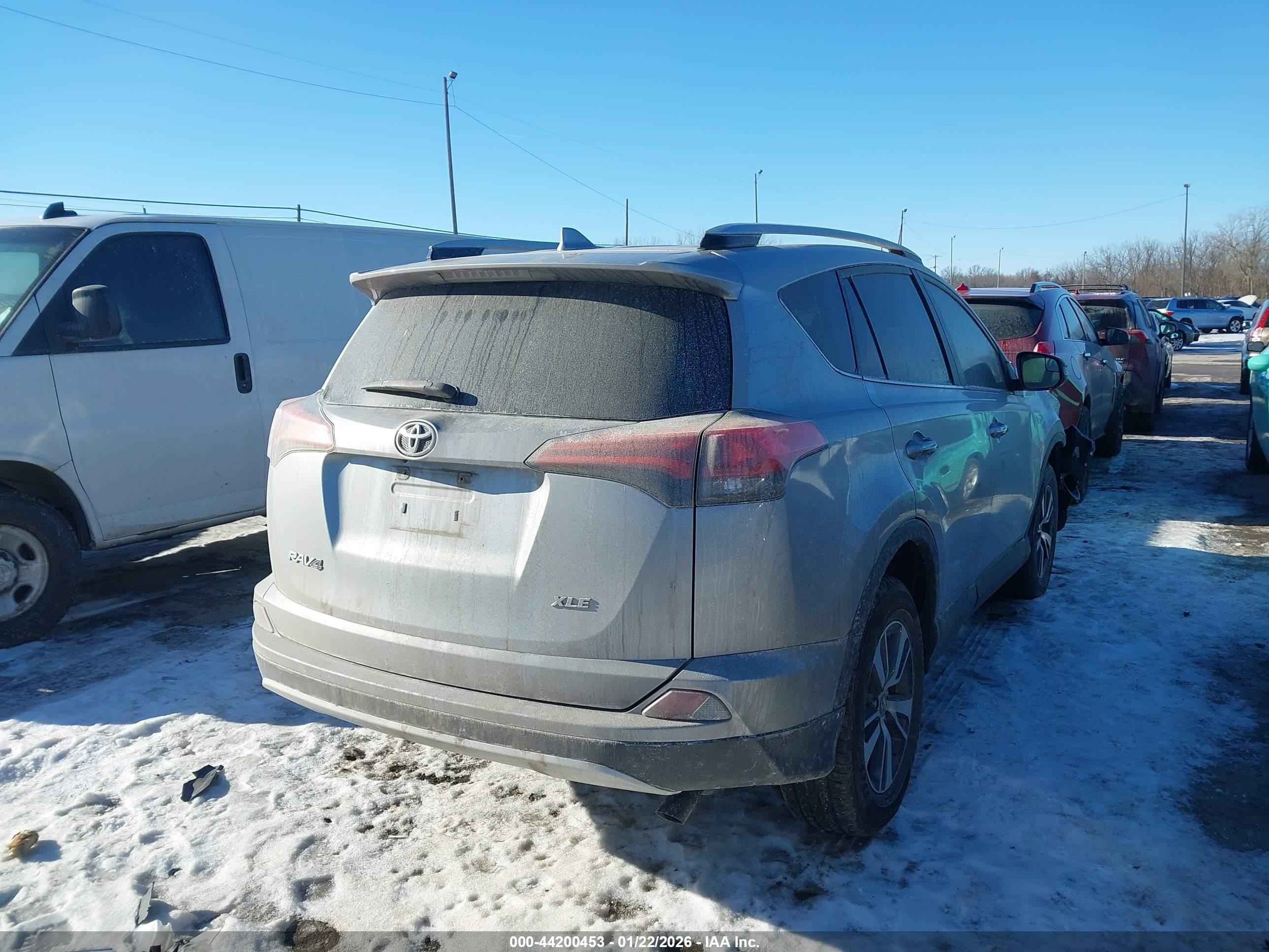 TOYOTA RAV4 image 4