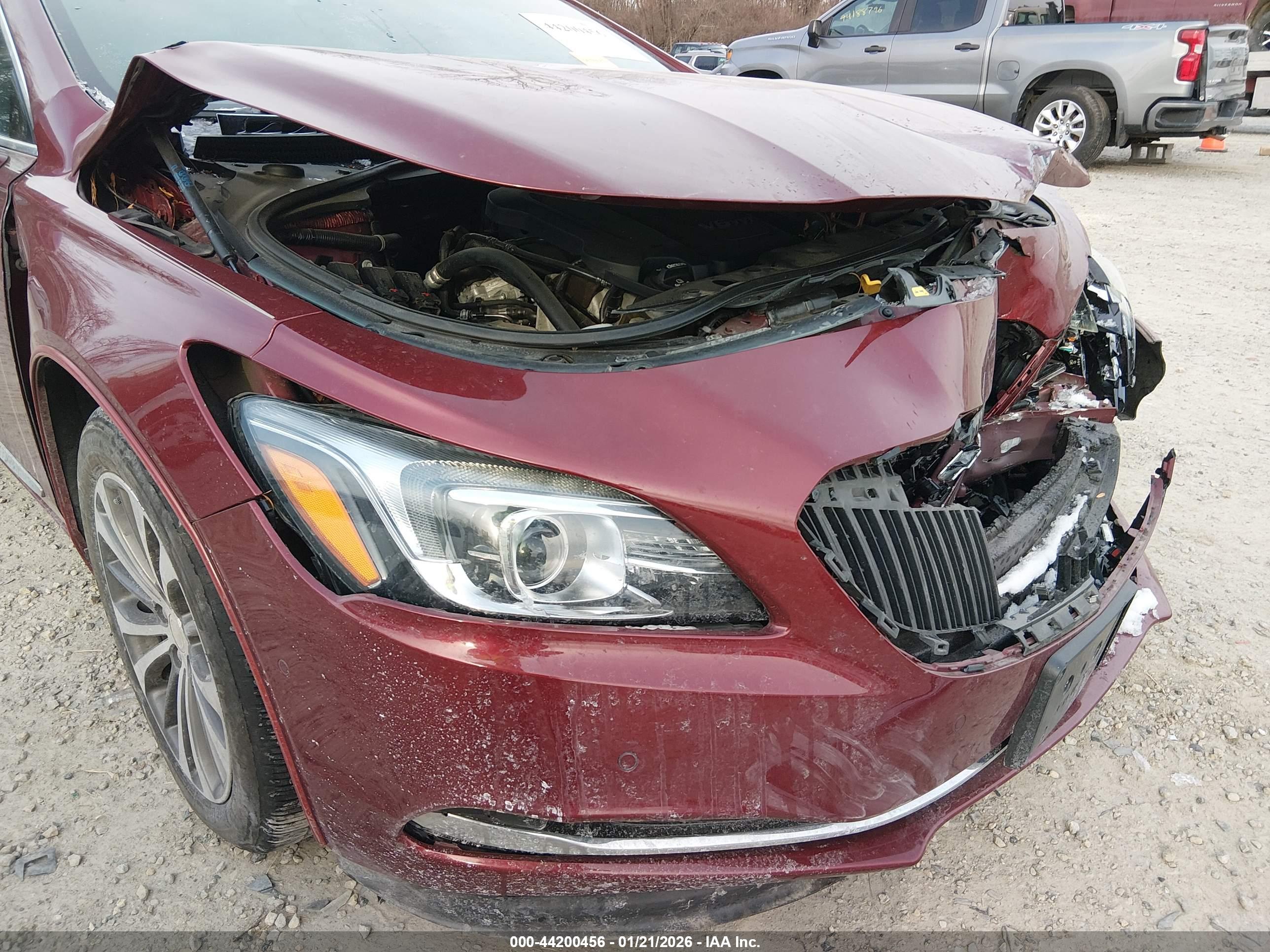 BUICK LACROSSE image 6