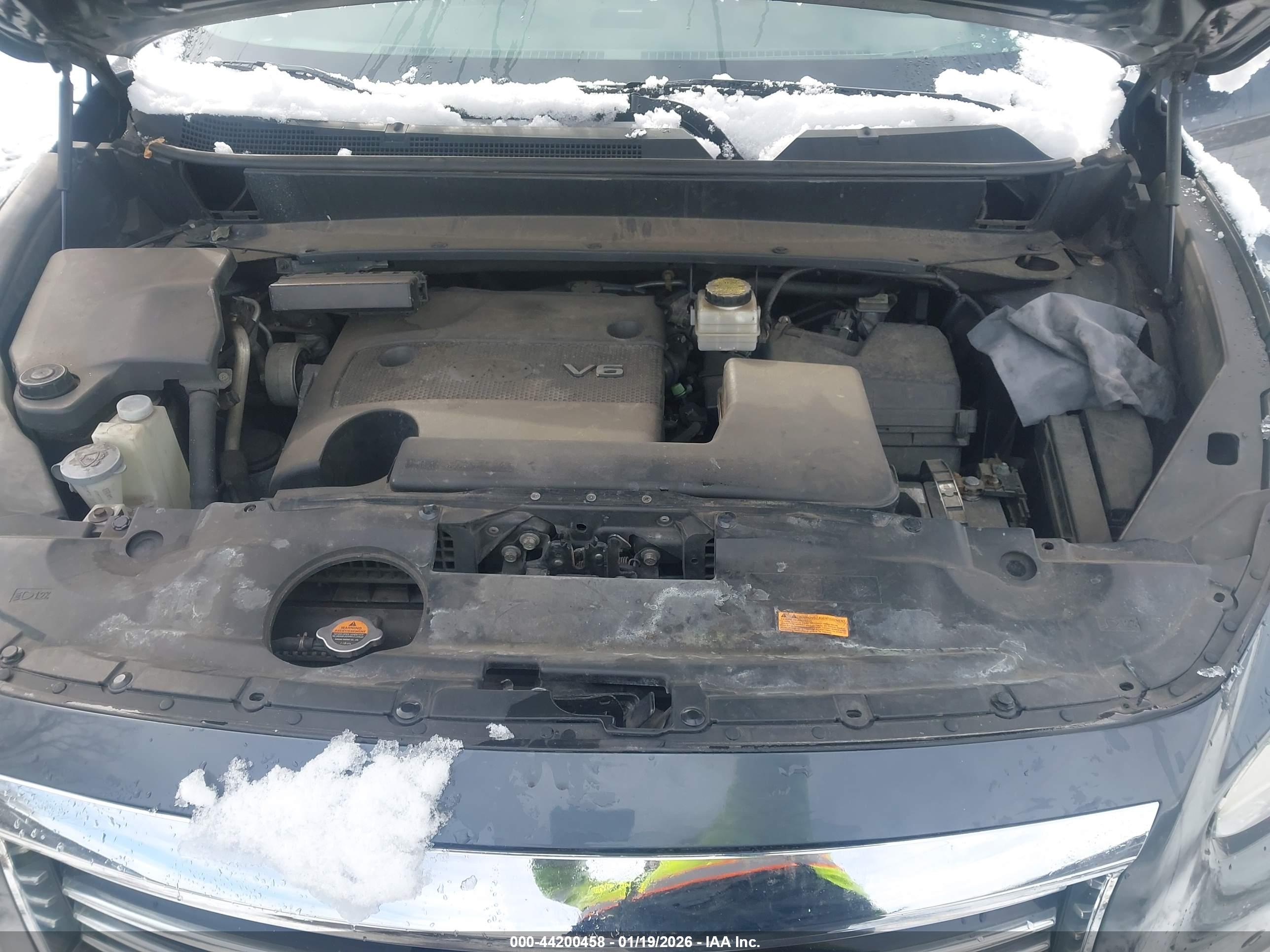 INFINITI JX35 image 10