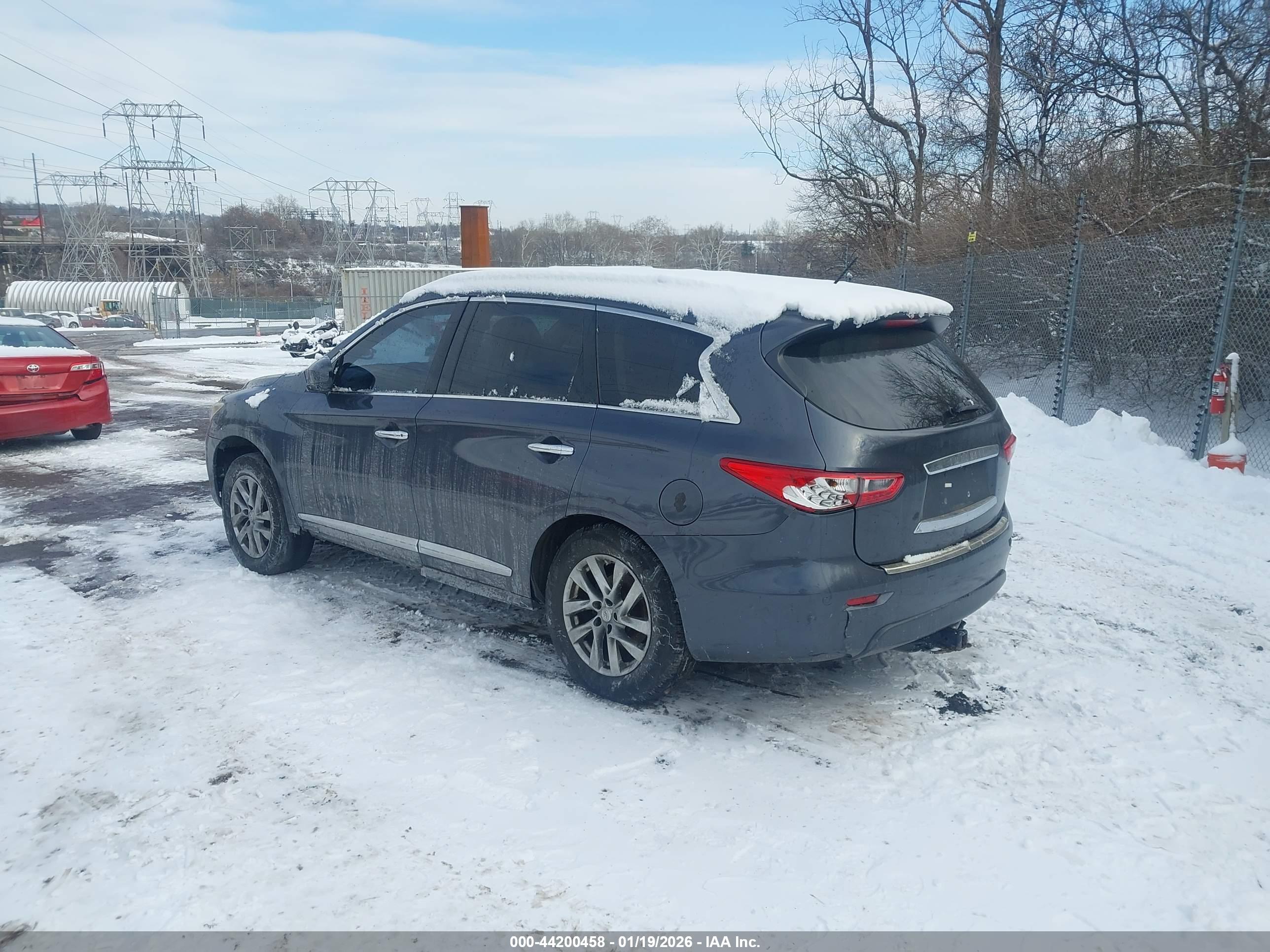 INFINITI JX35 image 3