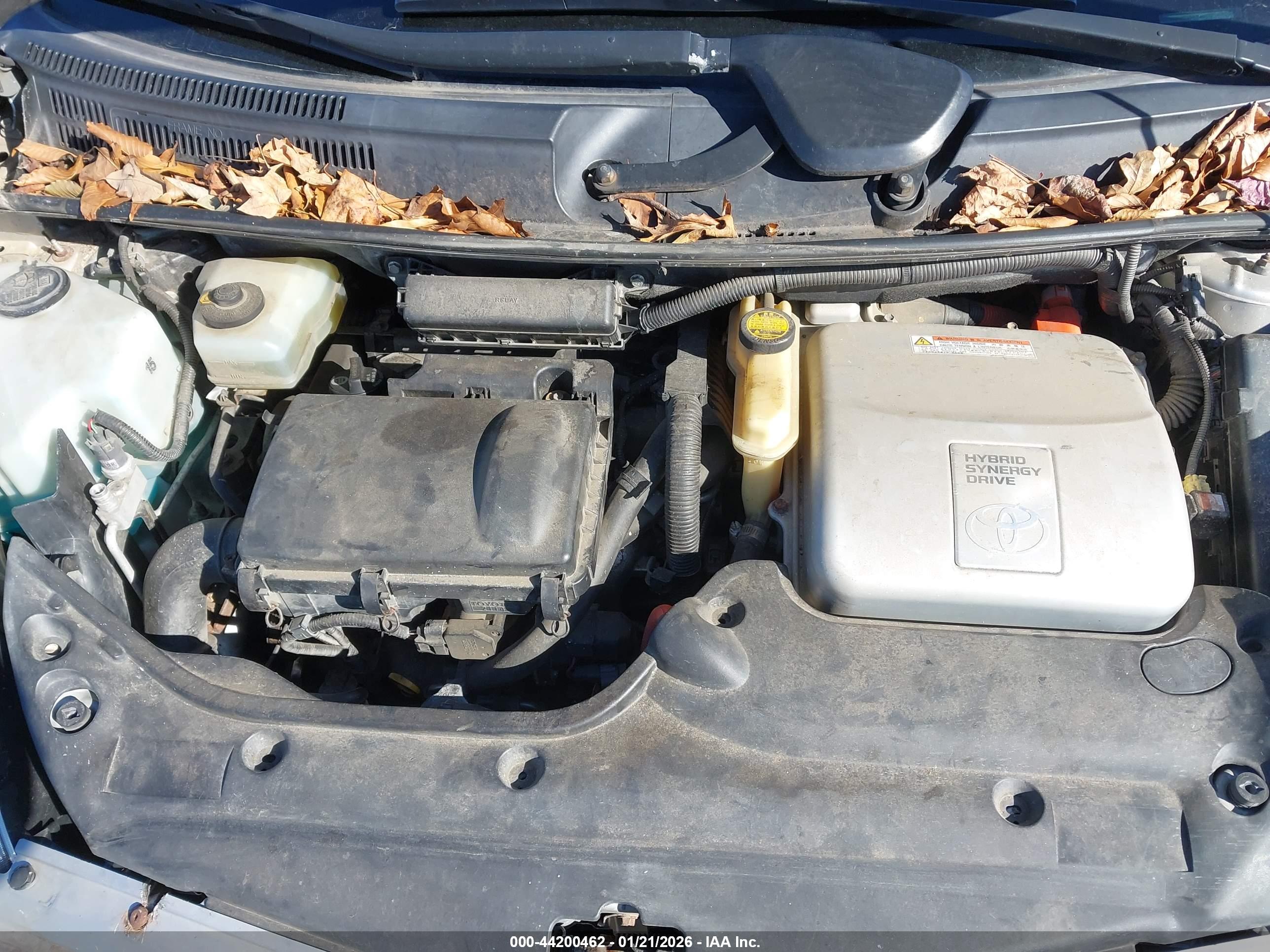 TOYOTA PRIUS image 10