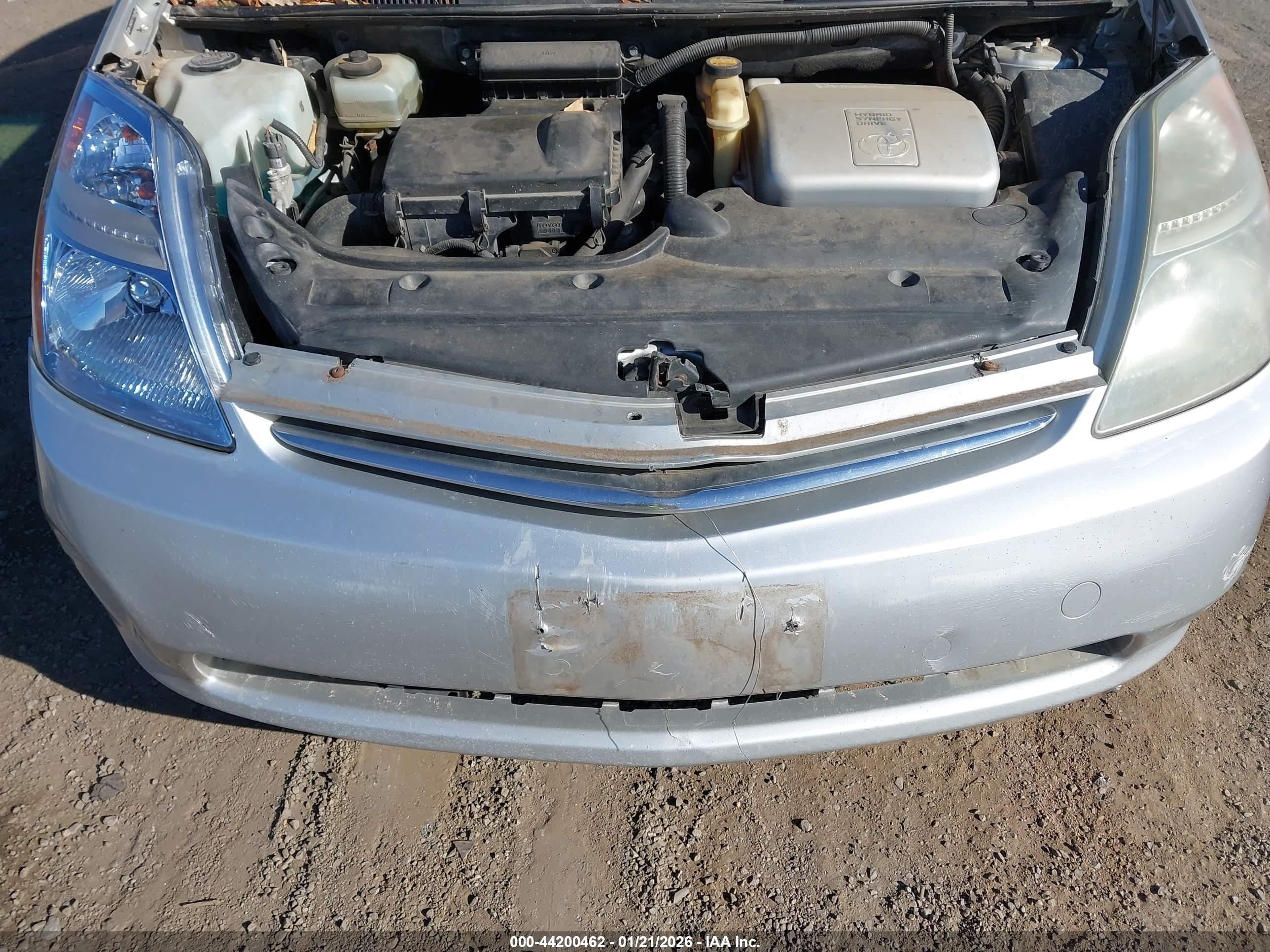 TOYOTA PRIUS image 6