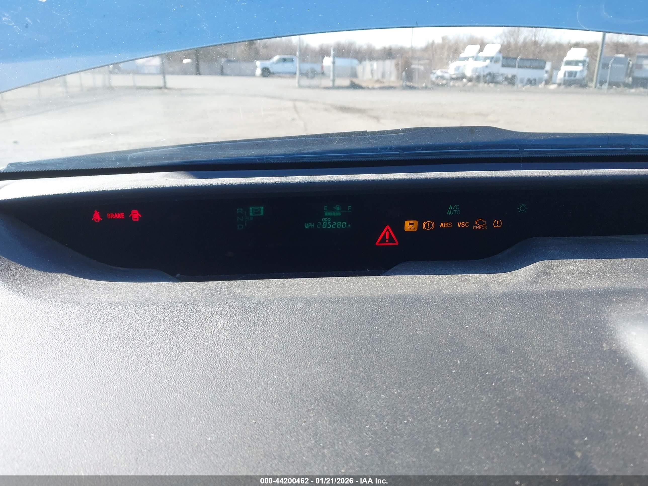 TOYOTA PRIUS image 7