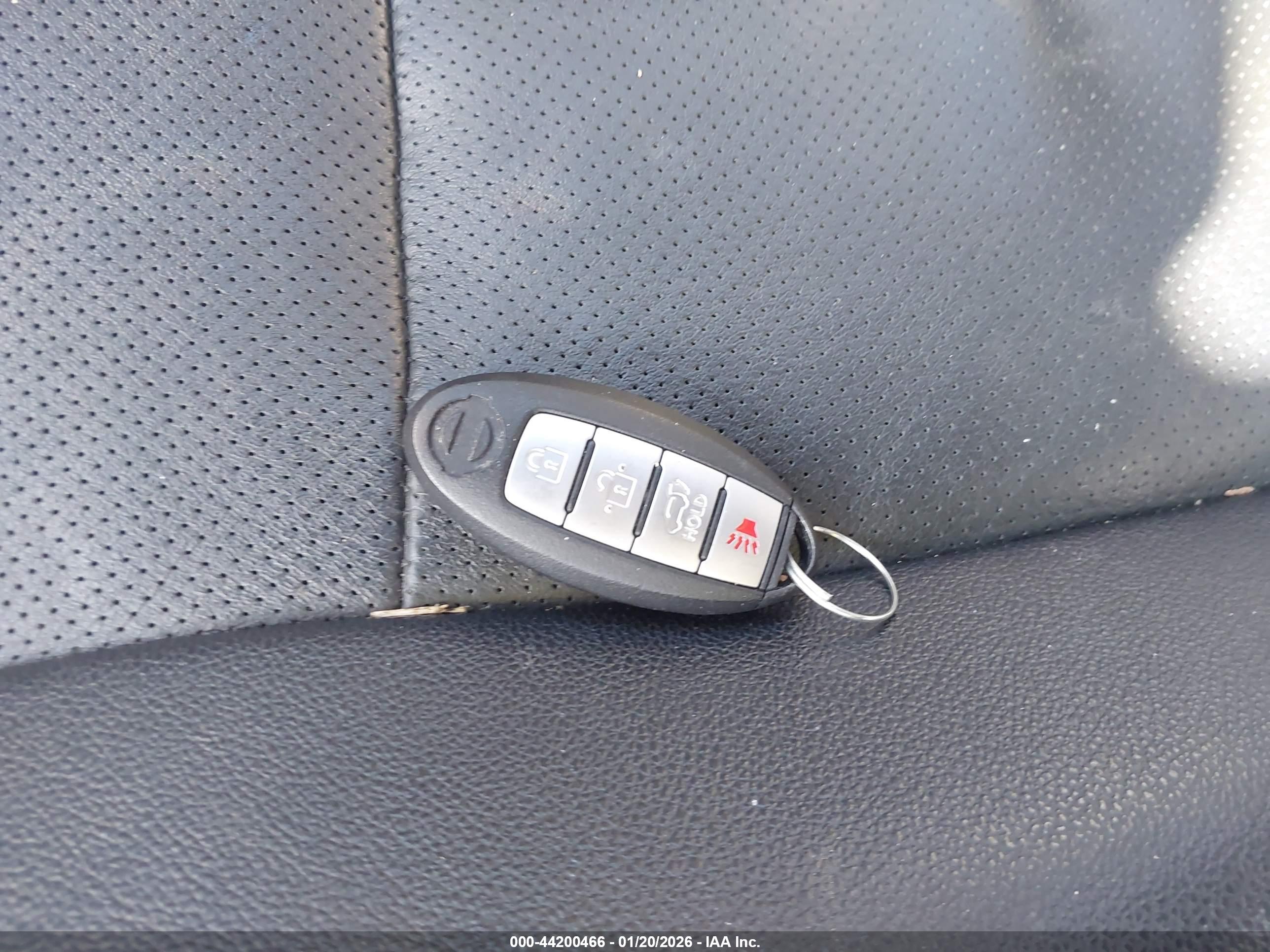 NISSAN ROGUE image 11