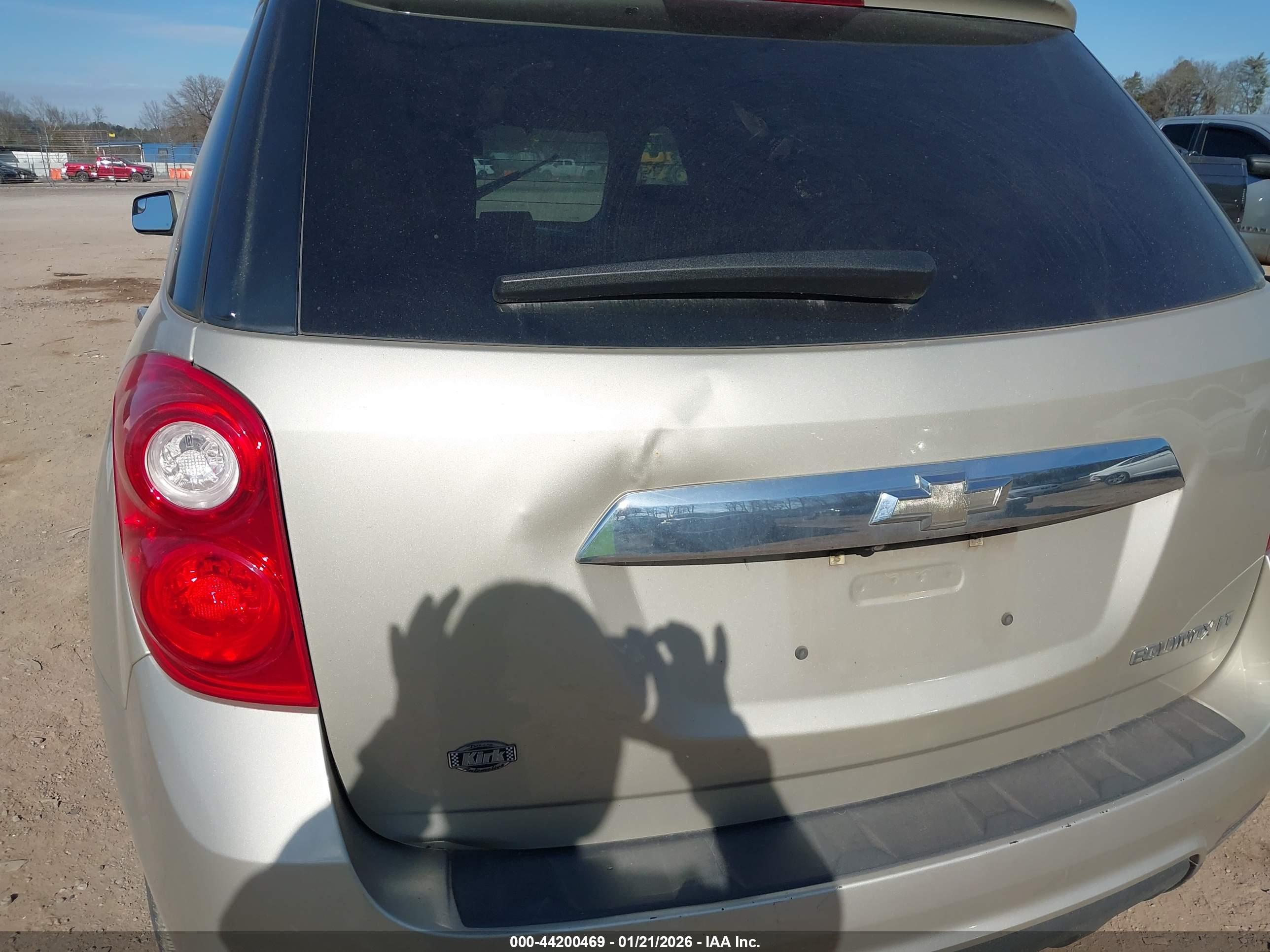 CHEVROLET EQUINOX image 6