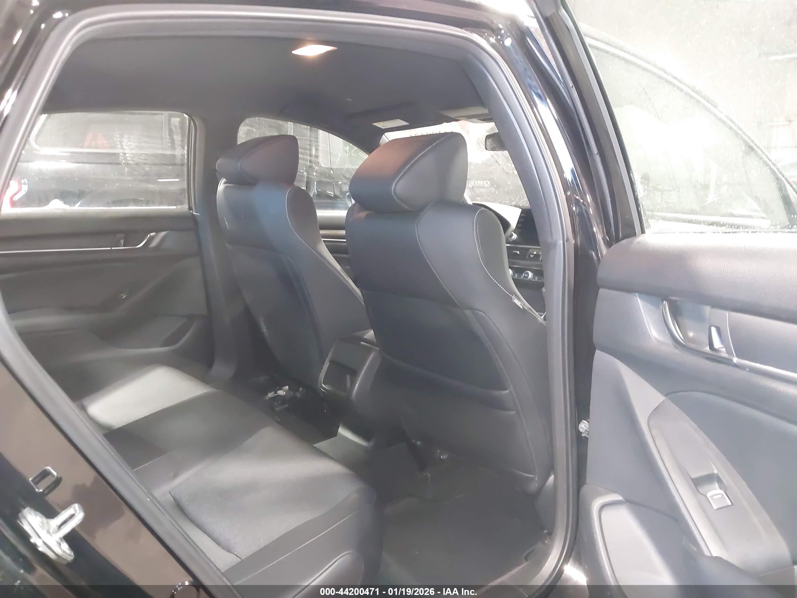 HONDA ACCORD image 8